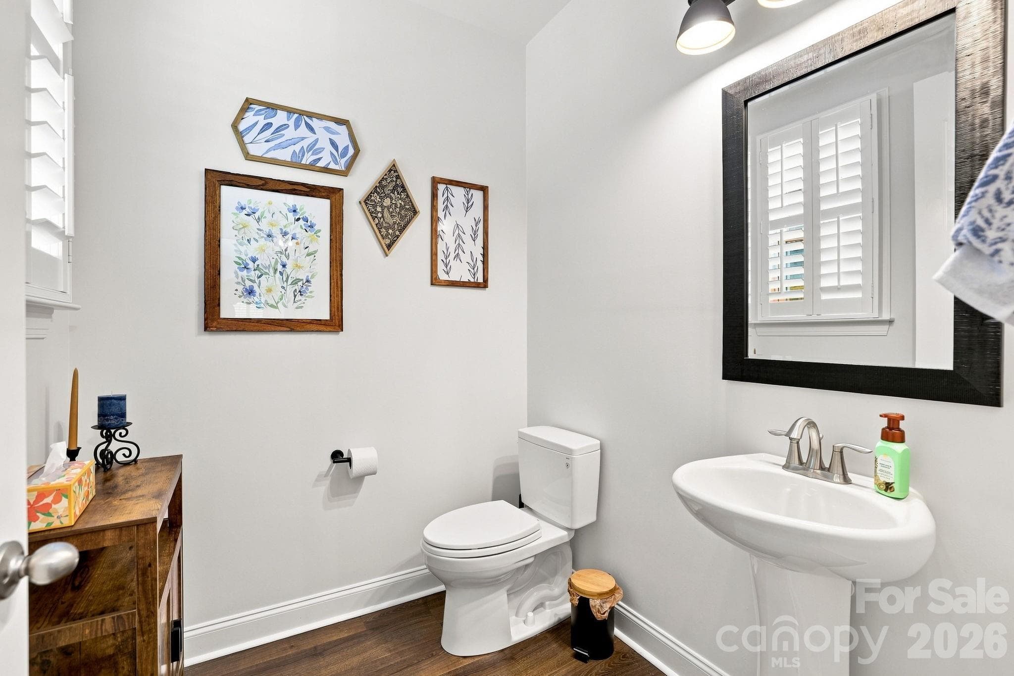 Single Family Residence at 208 South Fork Lane, Belmont, photo 23 of 48