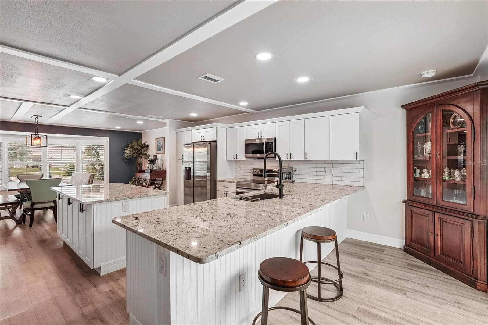 Single Family Residence at 365 SHAMROCK BLVD, VENICE, photo 17 of 64