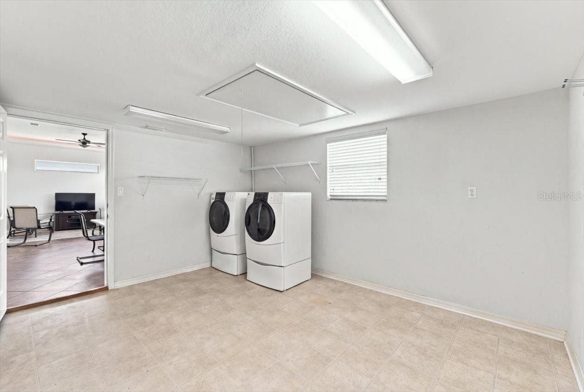 Single Family Residence at 328 MOTORCOACH DR S, POLK CITY, photo 37 of 43