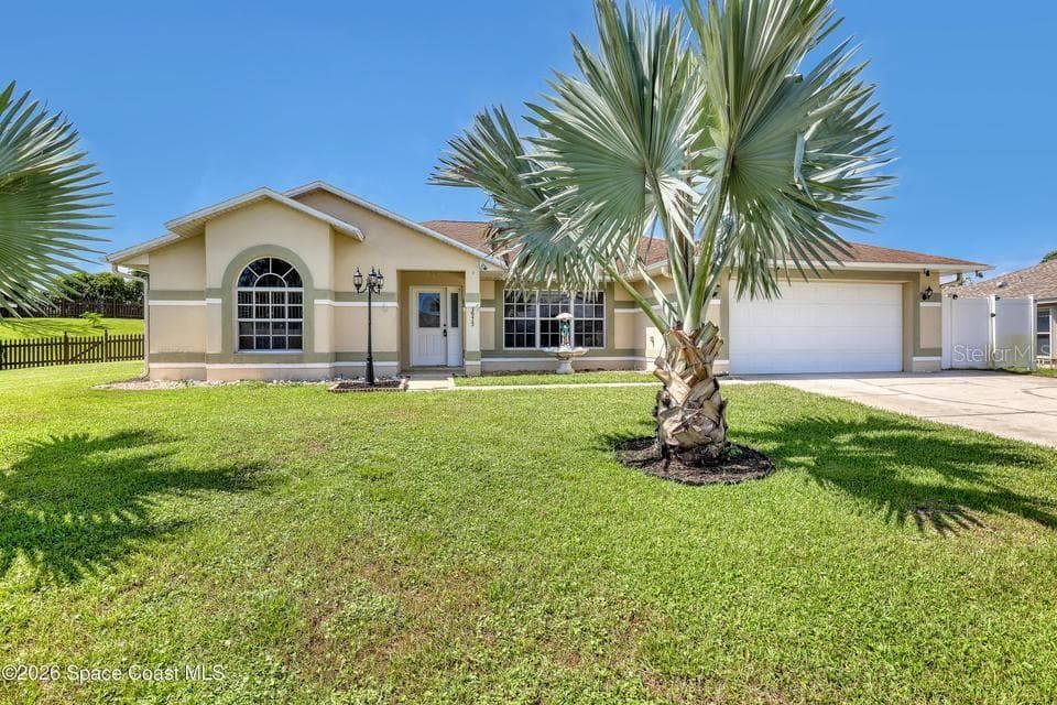 3975 TANGLE DR