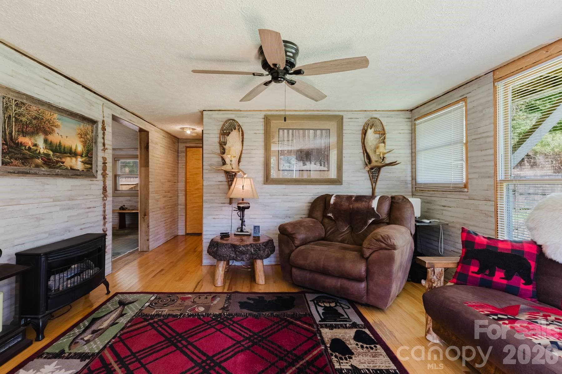 Single Family Residence at 1380 Highway 19a Highway, Whittier, photo 21 of 48