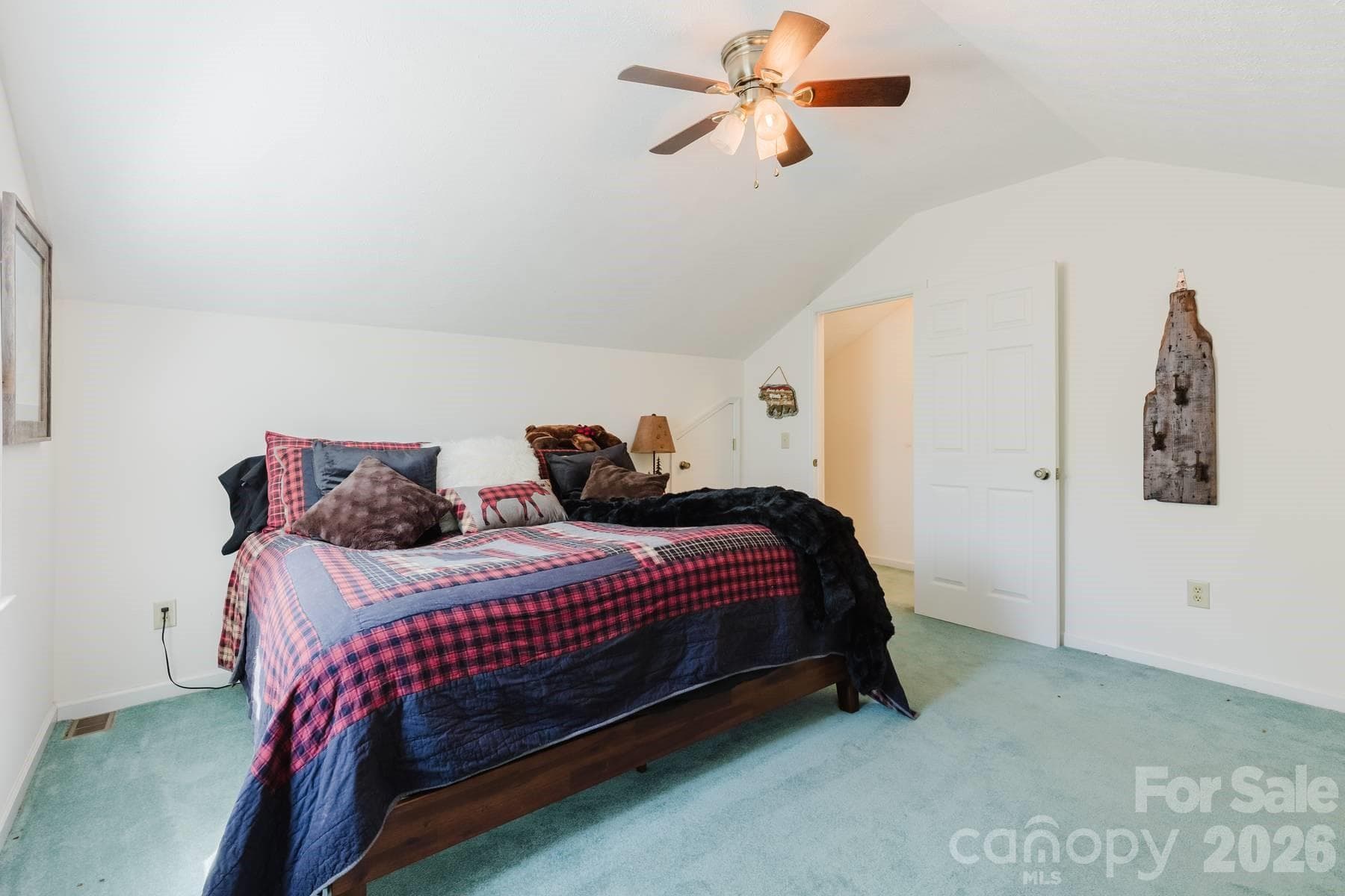 Single Family Residence at 1380 Highway 19a Highway, Whittier, photo 36 of 48