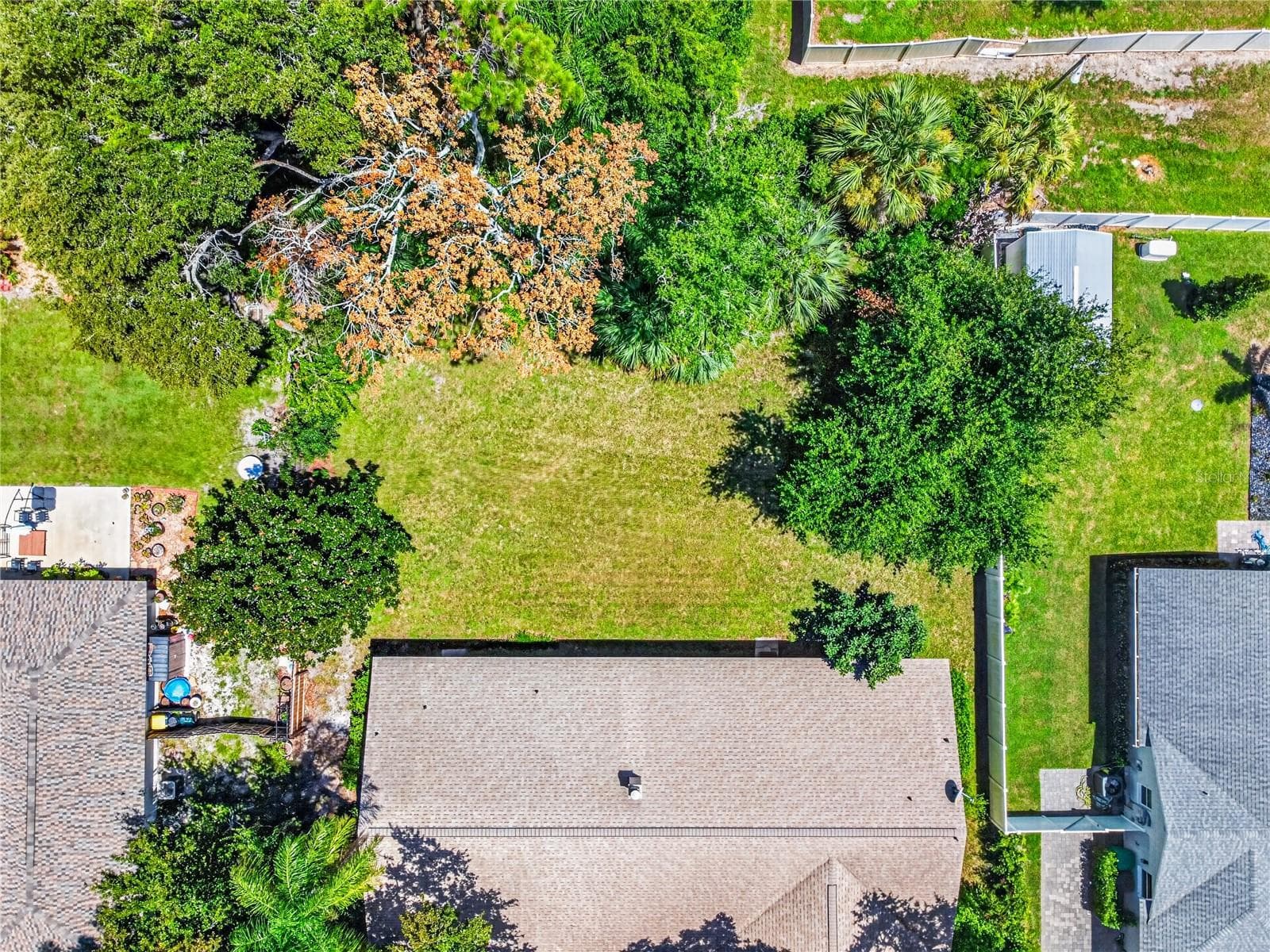 Overhead backyard - 301 VALENCIA CT, WINTER GARDEN