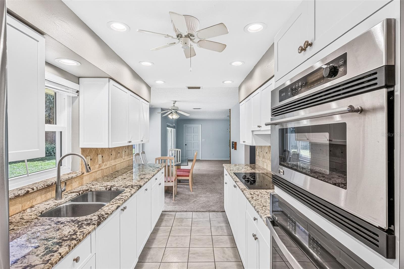 Kitchen - 301 VALENCIA CT, WINTER GARDEN