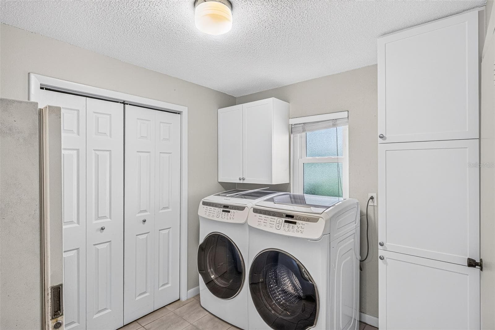 Laundry/pantry - 301 VALENCIA CT, WINTER GARDEN