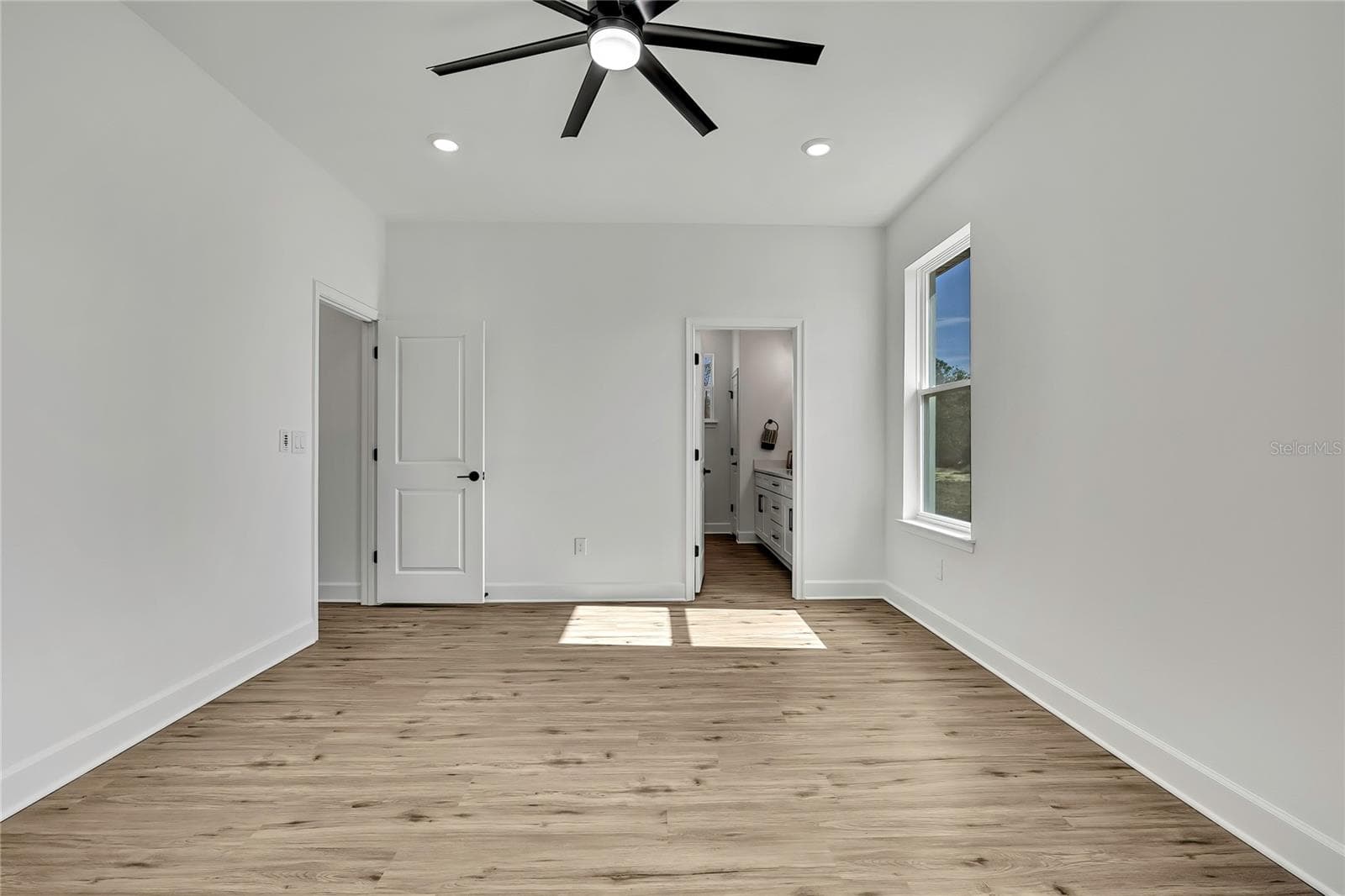 Single Family Residence at 13126 MEADOW SWALLOW AVE, BROOKSVILLE, photo 26 of 55