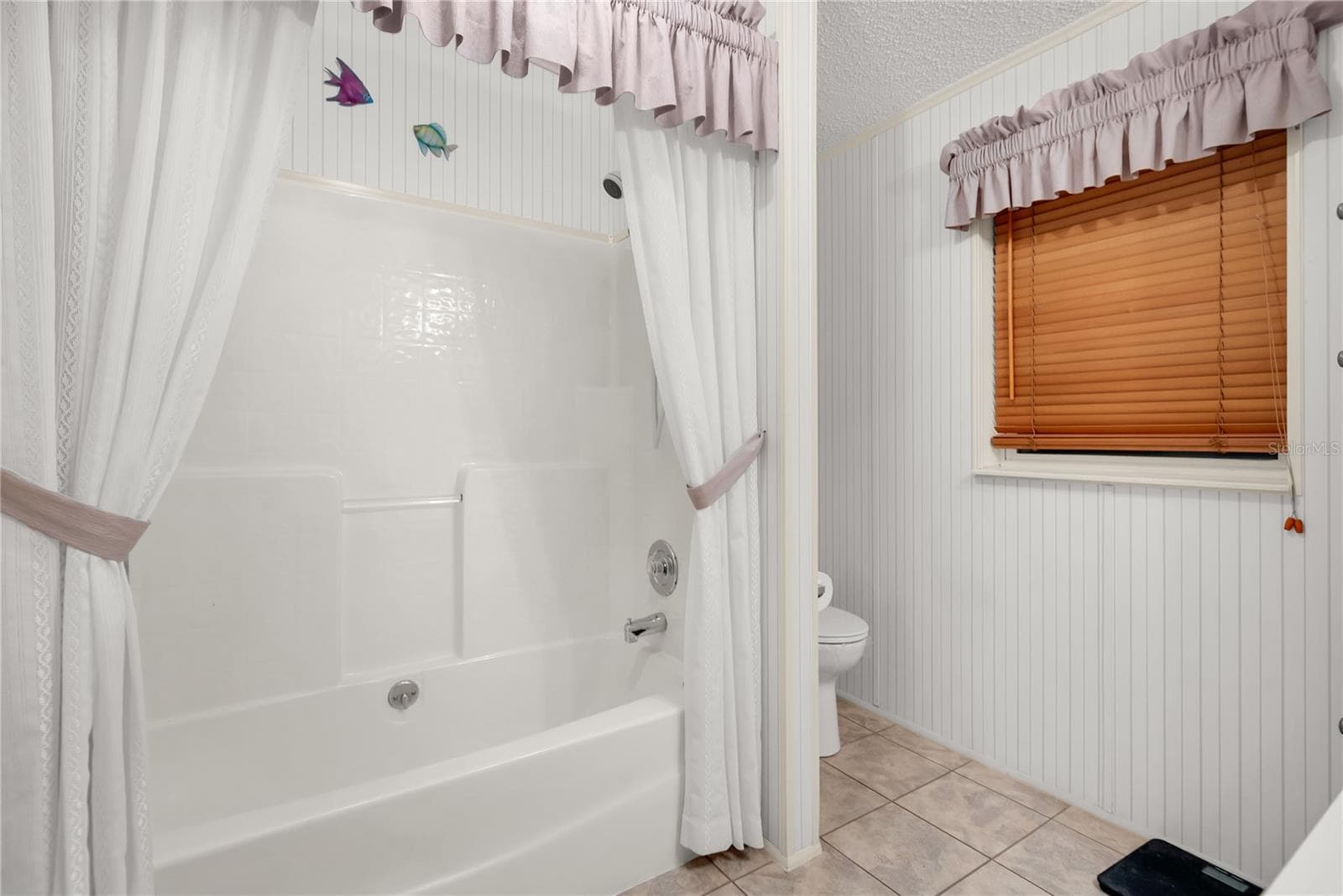 Manufactured Home at 222 SUE AVE, DAVENPORT, photo 20 of 33