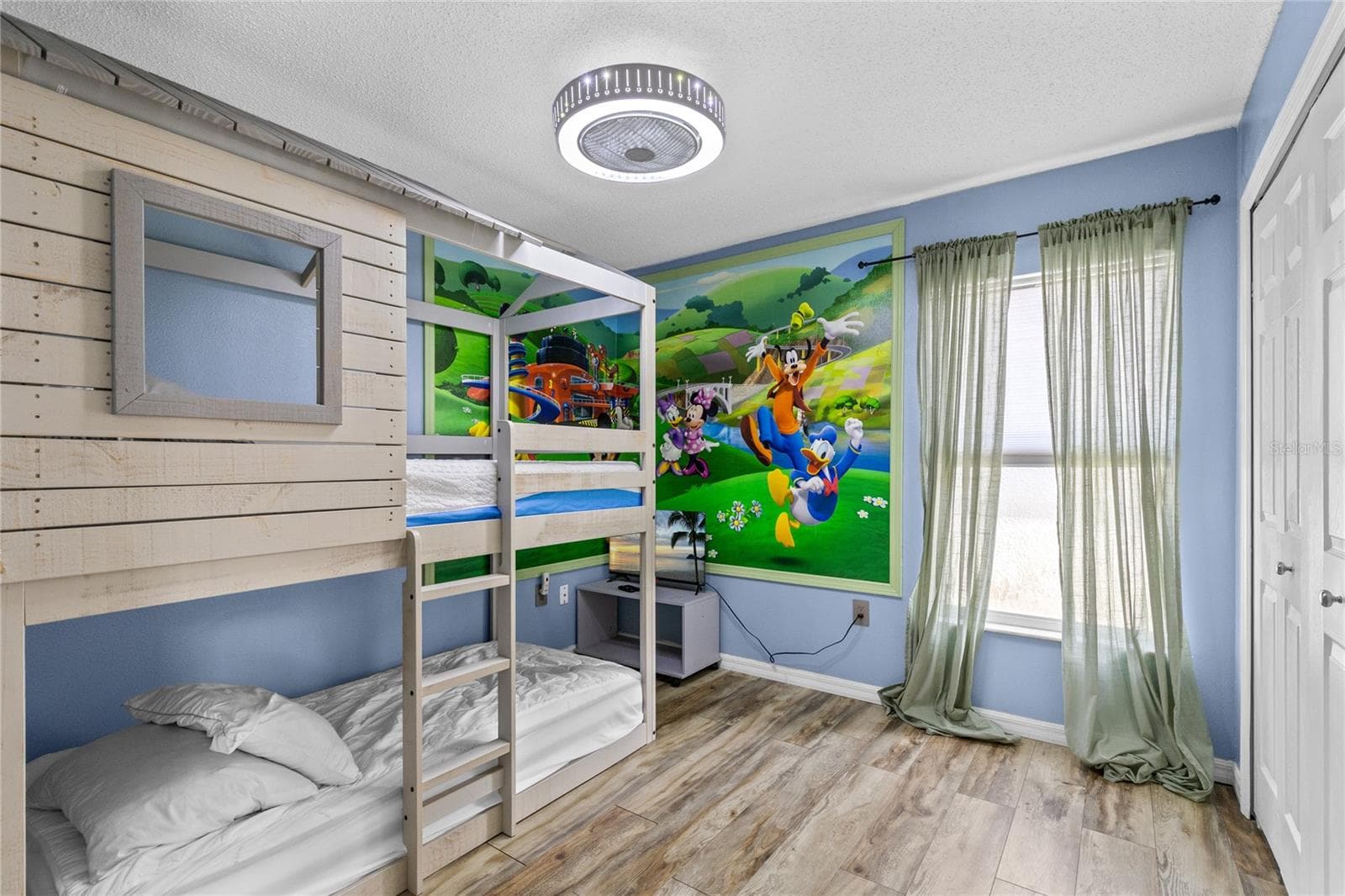 Bedroom 3. - 915 LAKE BERKLEY DR, KISSIMMEE