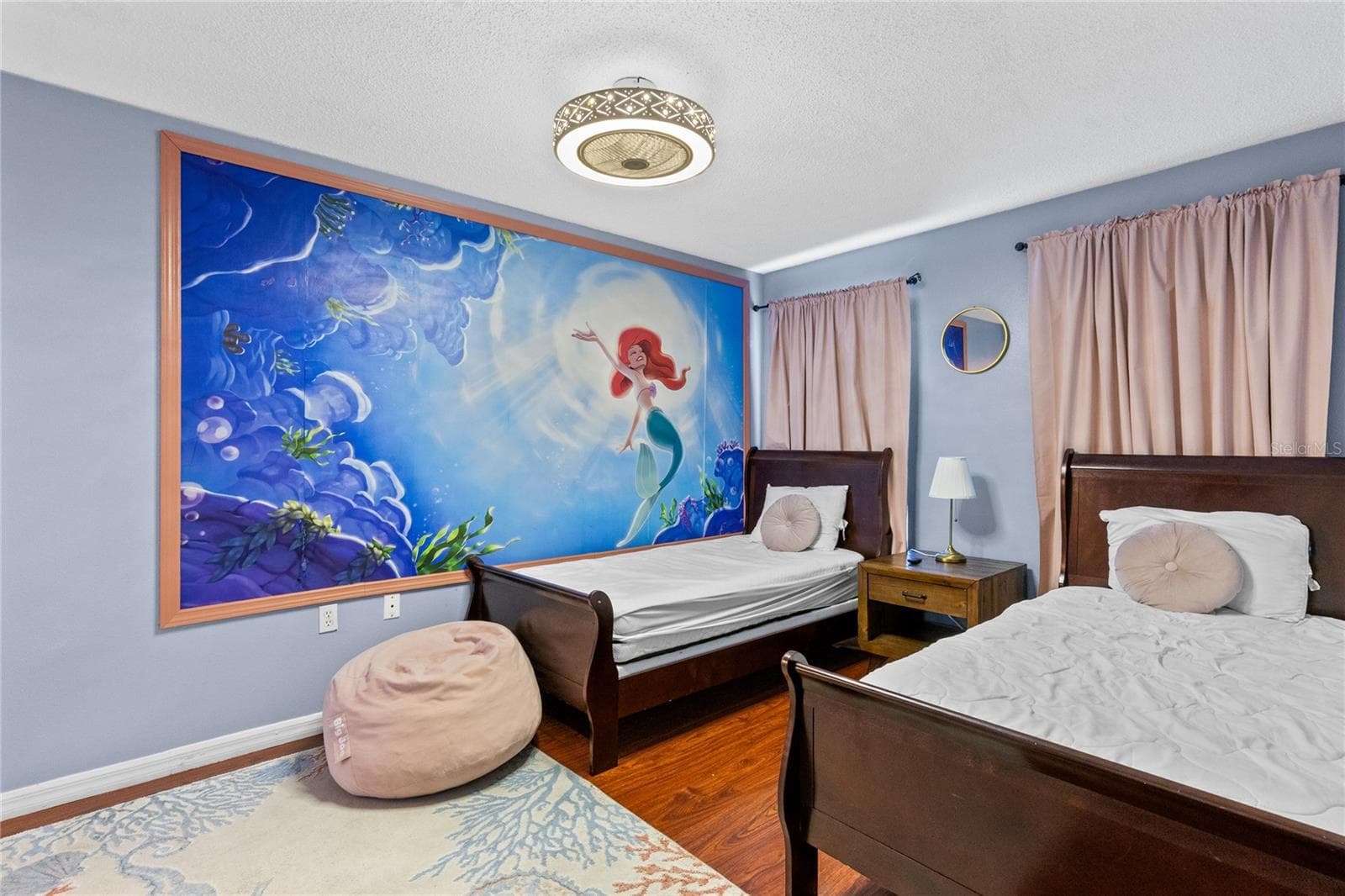 Bedroom 4 with full bath. - 915 LAKE BERKLEY DR, KISSIMMEE