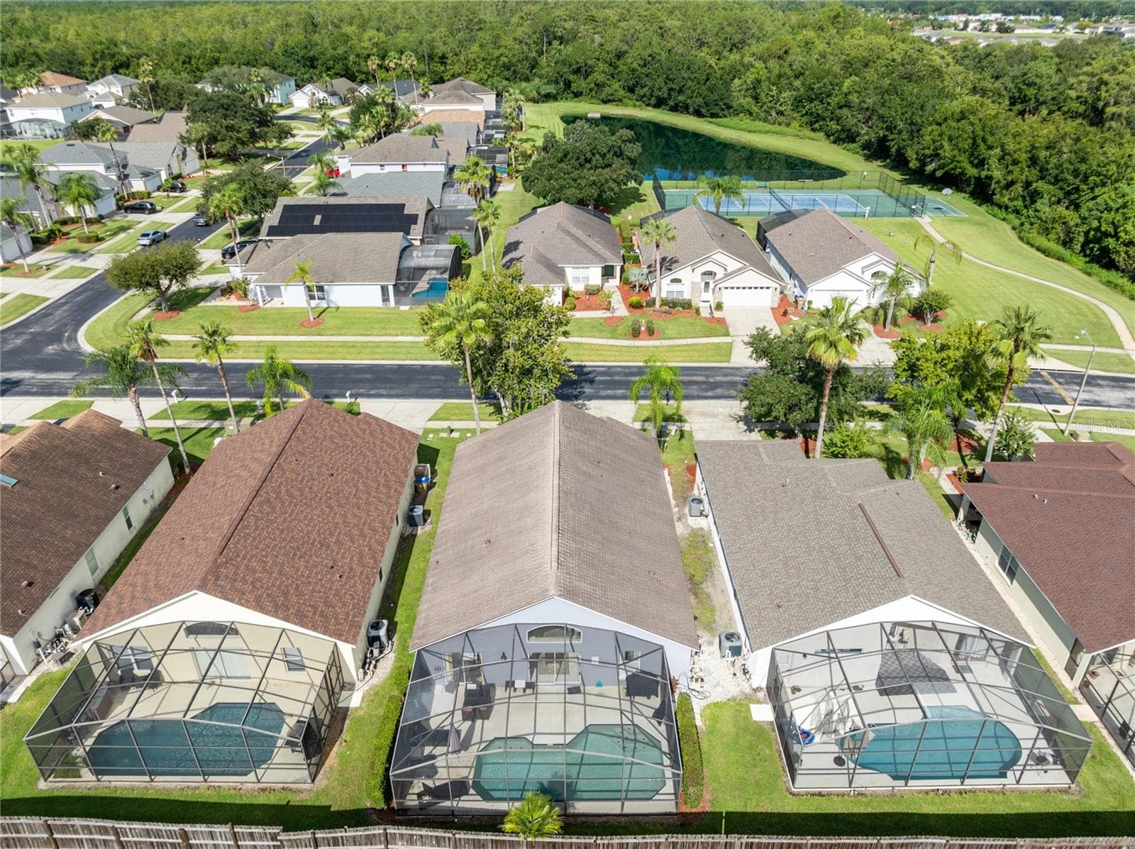 Single Family Residence at 915 LAKE BERKLEY DR, KISSIMMEE, photo 25 of 35