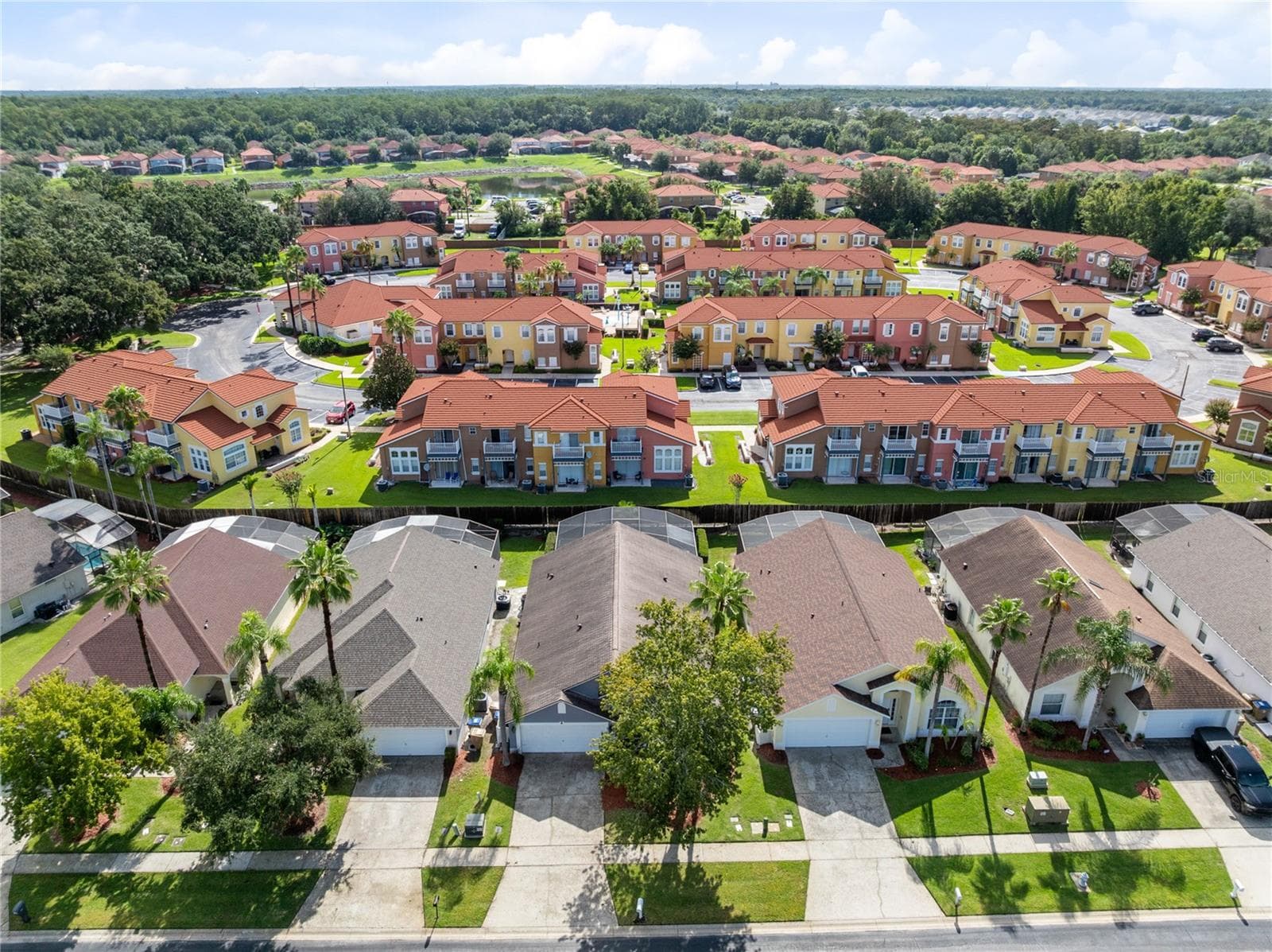 Single Family Residence at 915 LAKE BERKLEY DR, KISSIMMEE, photo 26 of 35