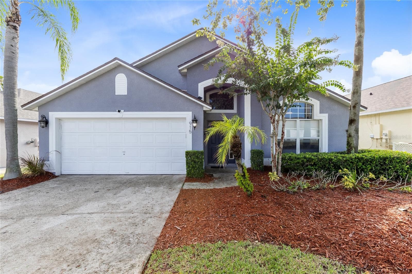Single Family Residence at 915 LAKE BERKLEY DR, KISSIMMEE