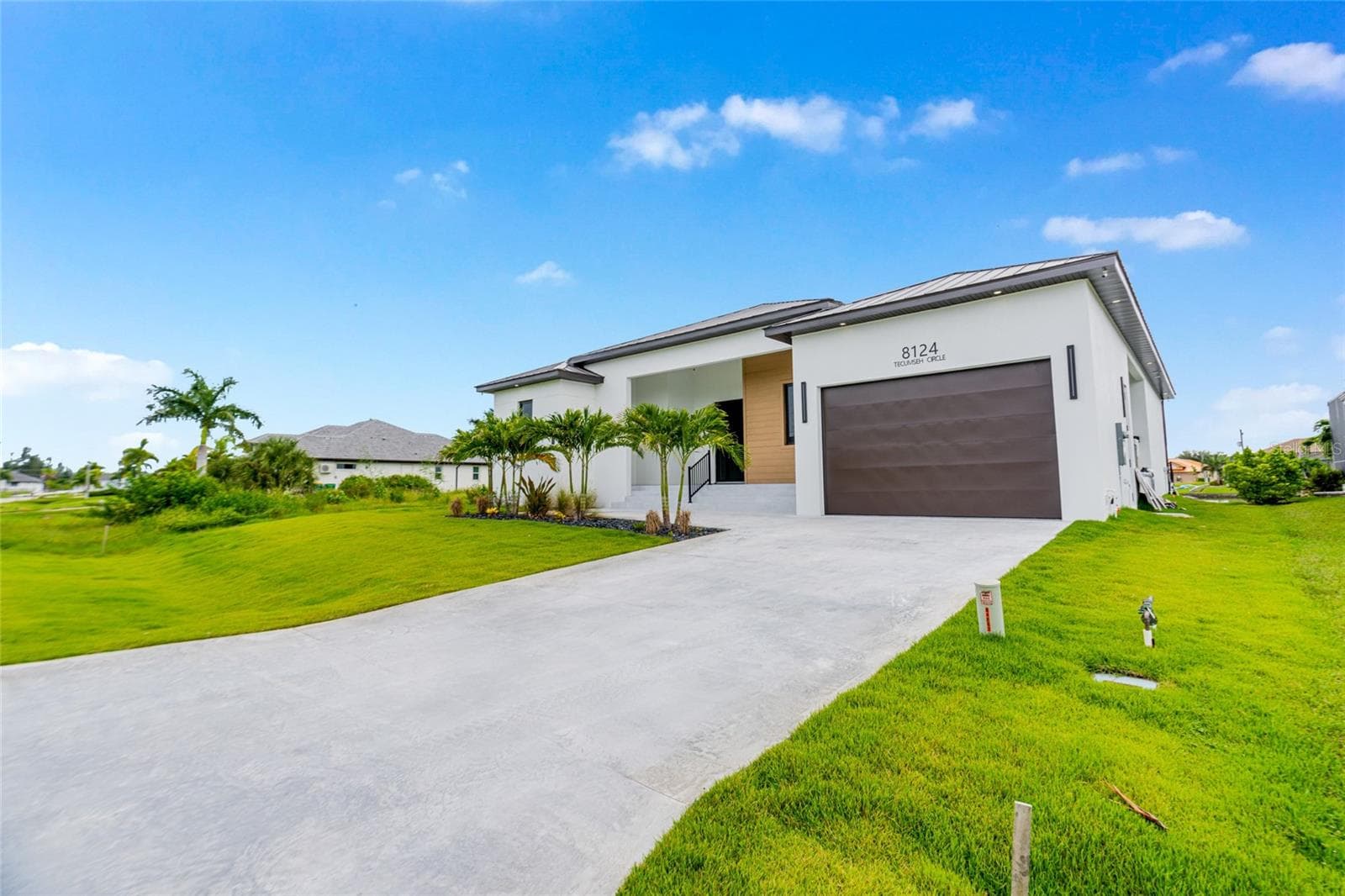 Single Family Residence at 8124 TECUMSEH CIR, PORT CHARLOTTE, photo 7 of 99