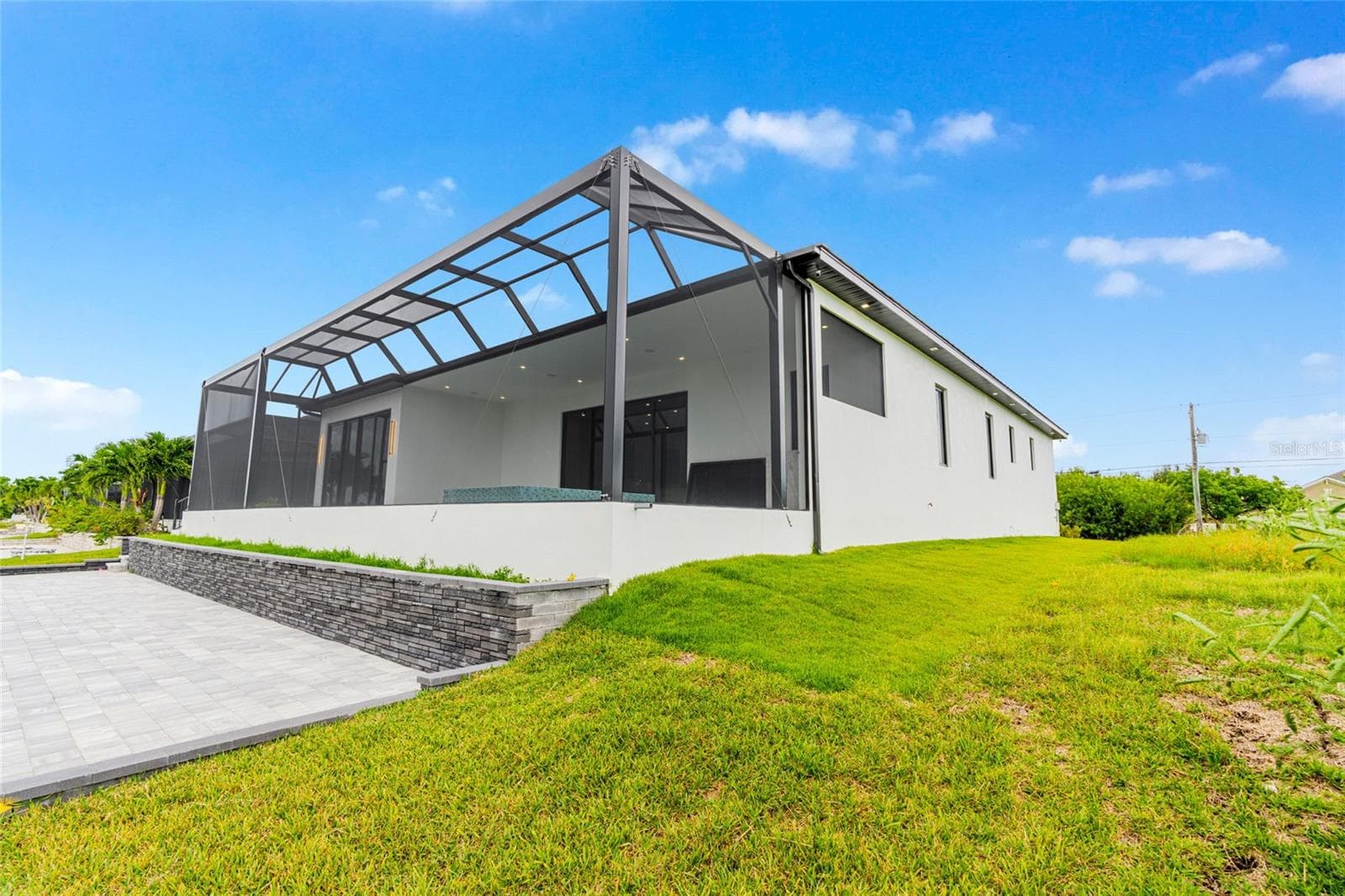 Single Family Residence at 8124 TECUMSEH CIR, PORT CHARLOTTE, photo 72 of 99