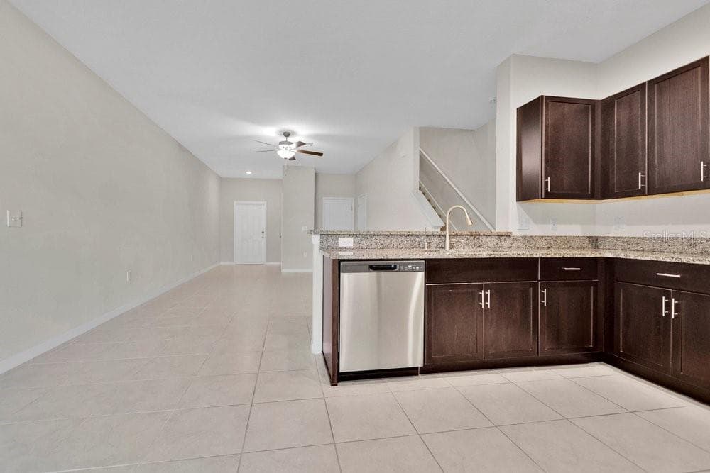 Townhouse at 9640 MULBERRY MARSH LN, SUN CITY CENTER, photo 9 of 34