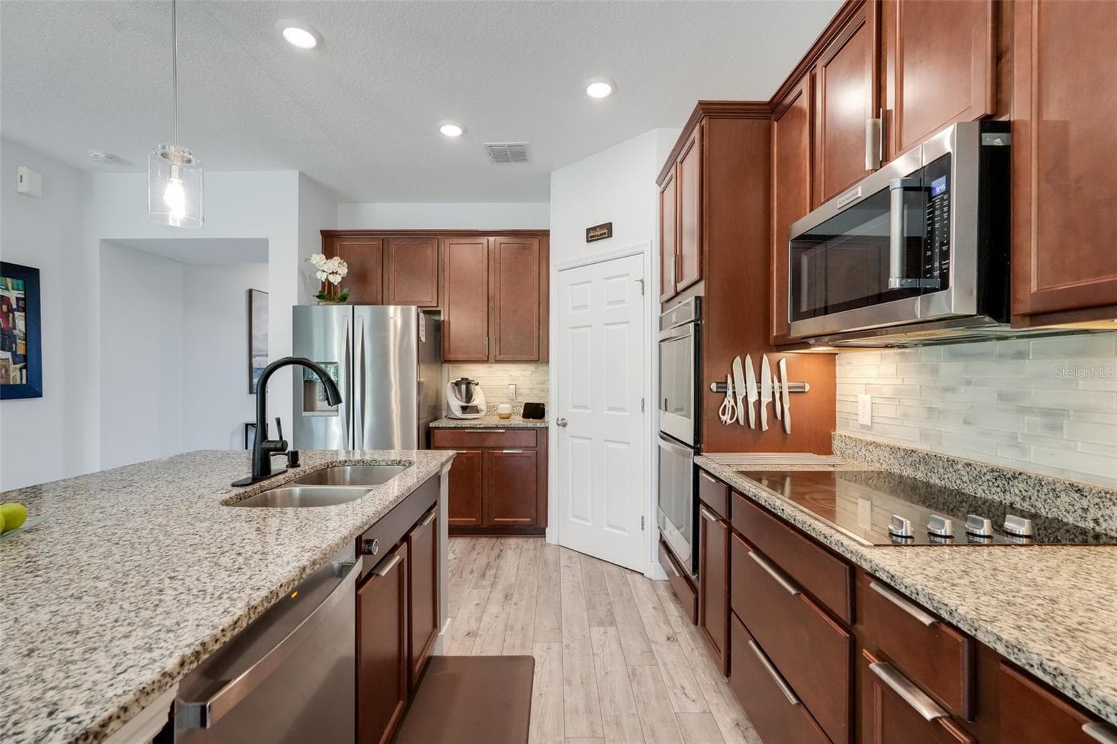 Single Family Residence at 1750 STANDING ROCK CIR, WINTER GARDEN, photo 13 of 61