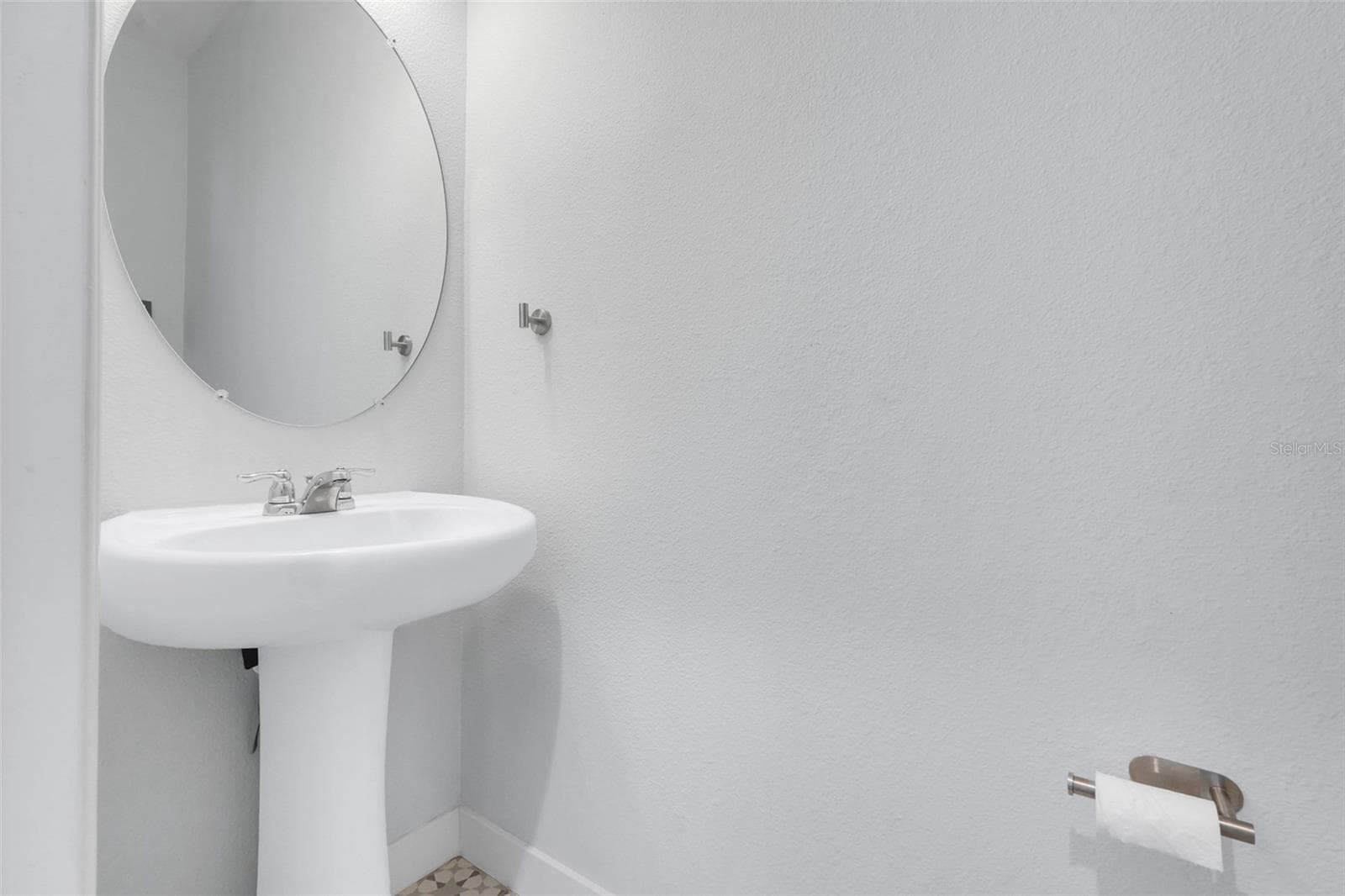 First Floor Half Bath - 1750 STANDING ROCK CIR, WINTER GARDEN