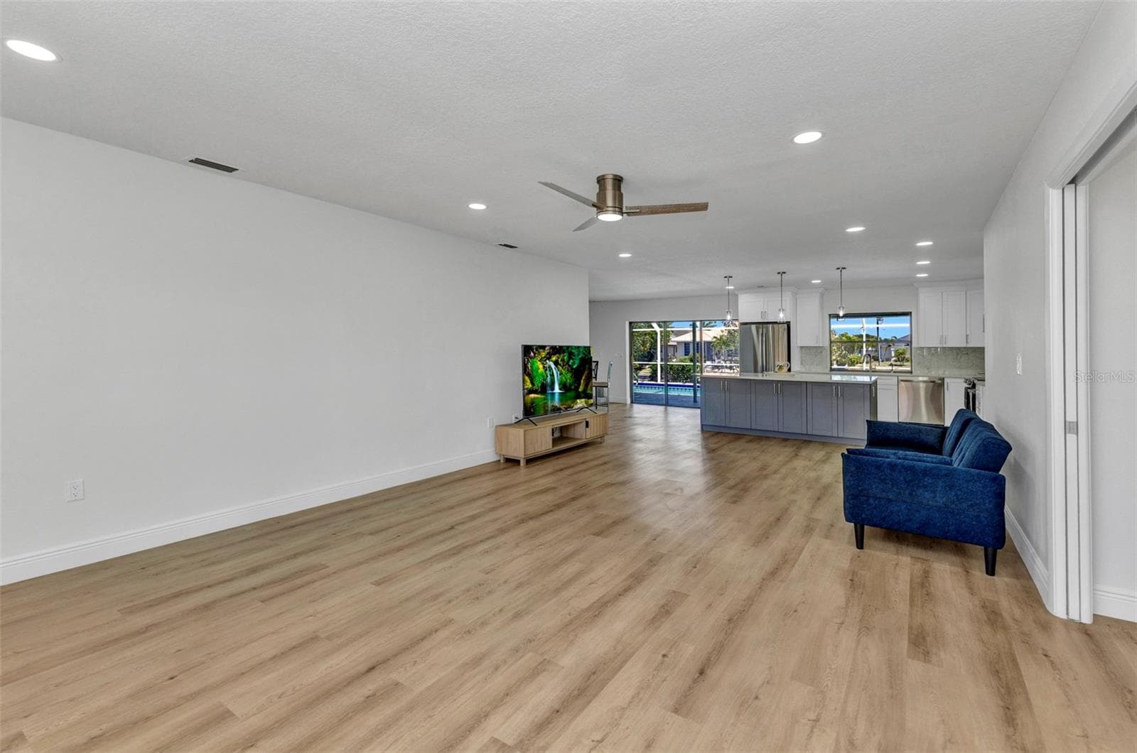 Single Family Residence at 2718 SAINT THOMAS DR, PUNTA GORDA, photo 9 of 74