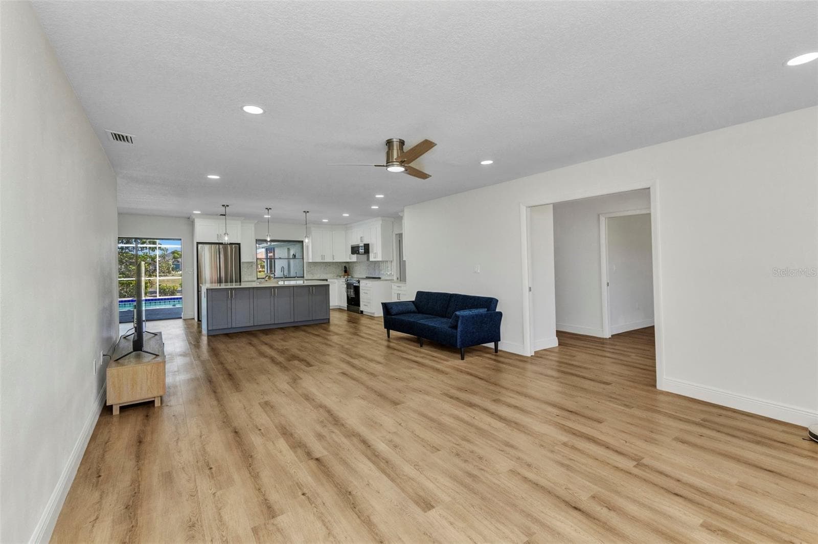 Single Family Residence at 2718 SAINT THOMAS DR, PUNTA GORDA, photo 11 of 74