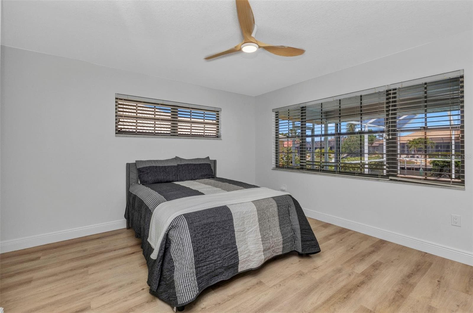 Single Family Residence at 2718 SAINT THOMAS DR, PUNTA GORDA, photo 27 of 74