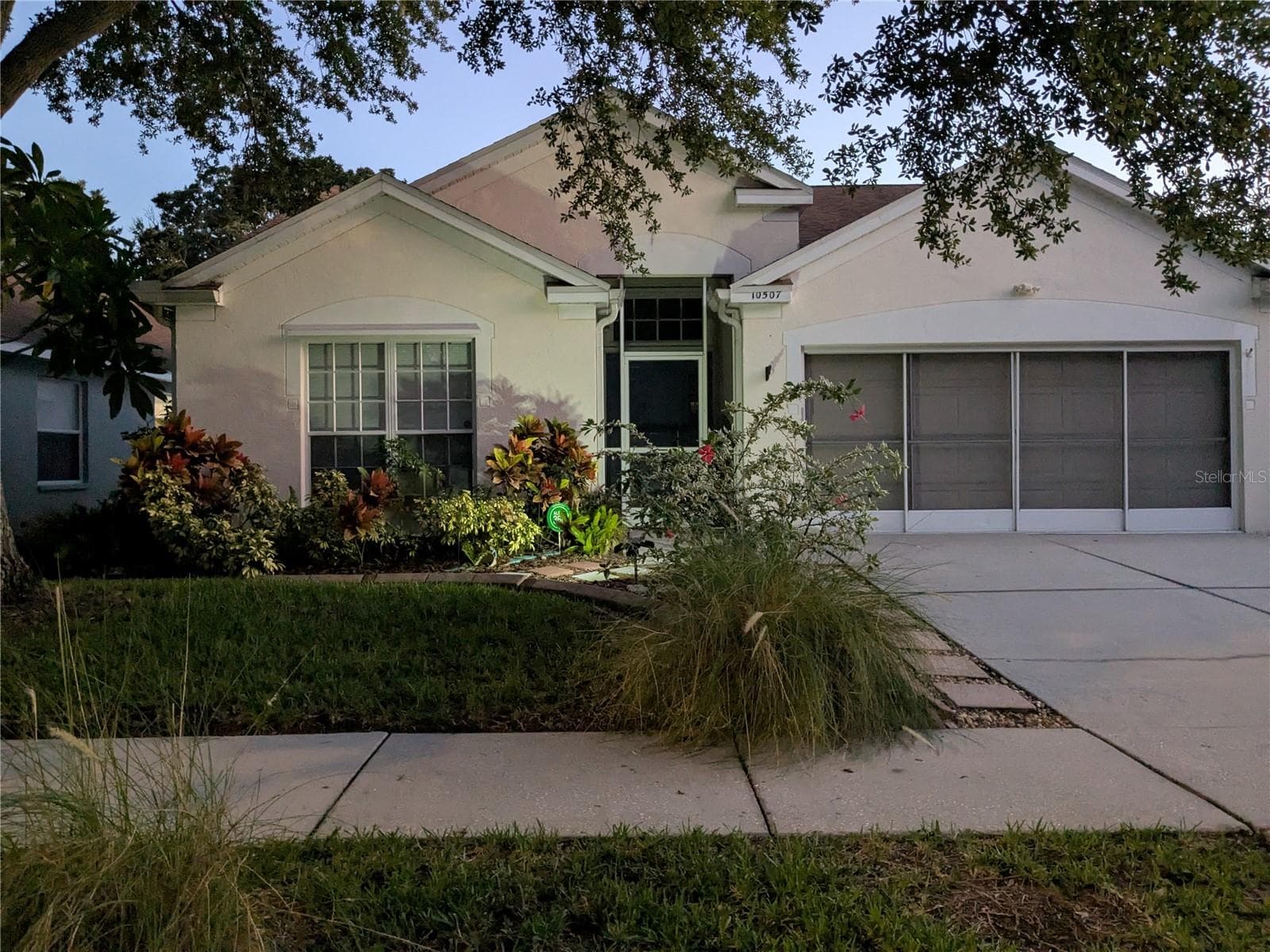 Single Family Residence at 10507 WALKER VISTA DR, RIVERVIEW, photo 2 of 45