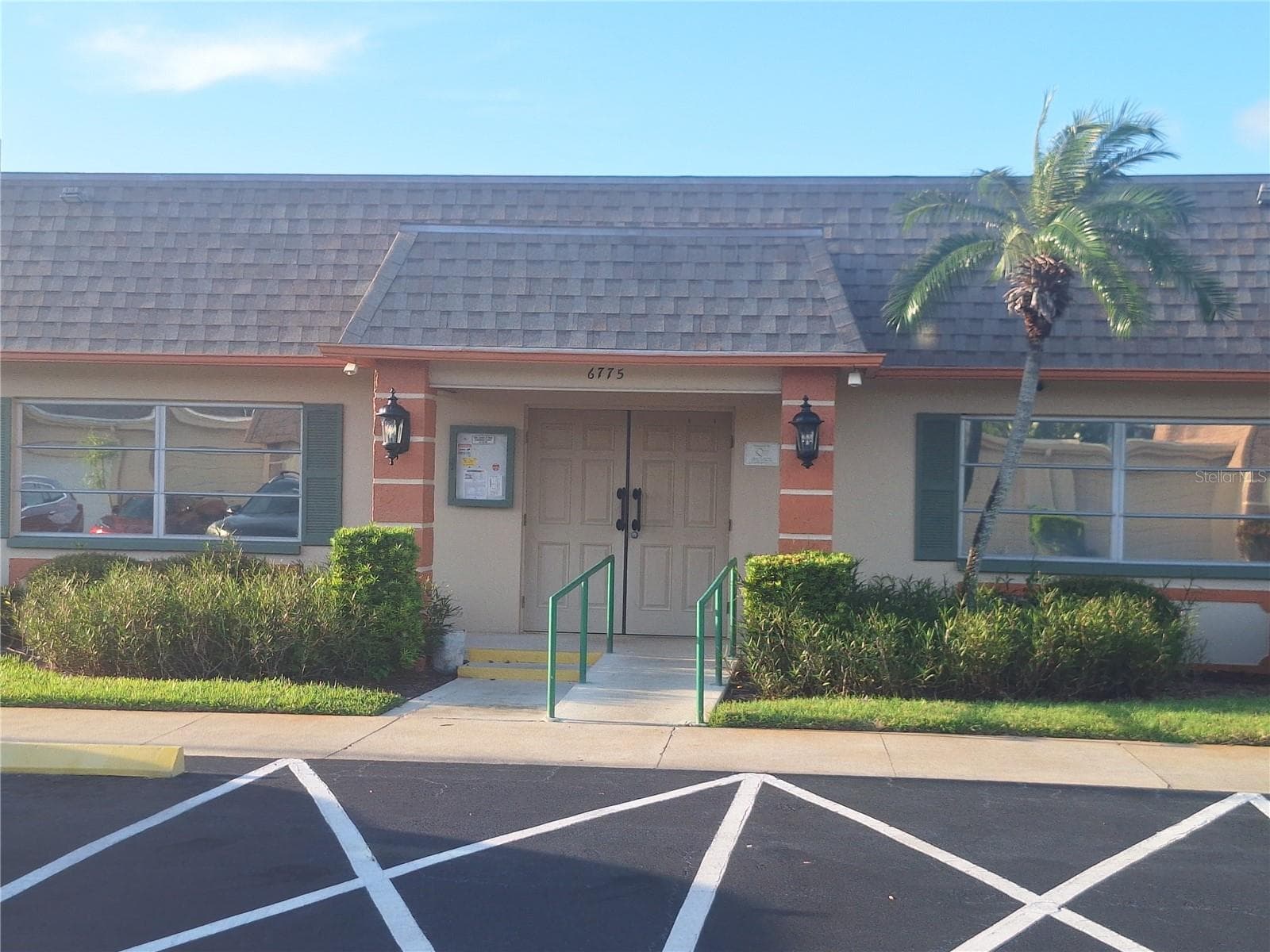 Condominium at 8447 AUSTIN N #8447, PINELLAS PARK, photo 20 of 21