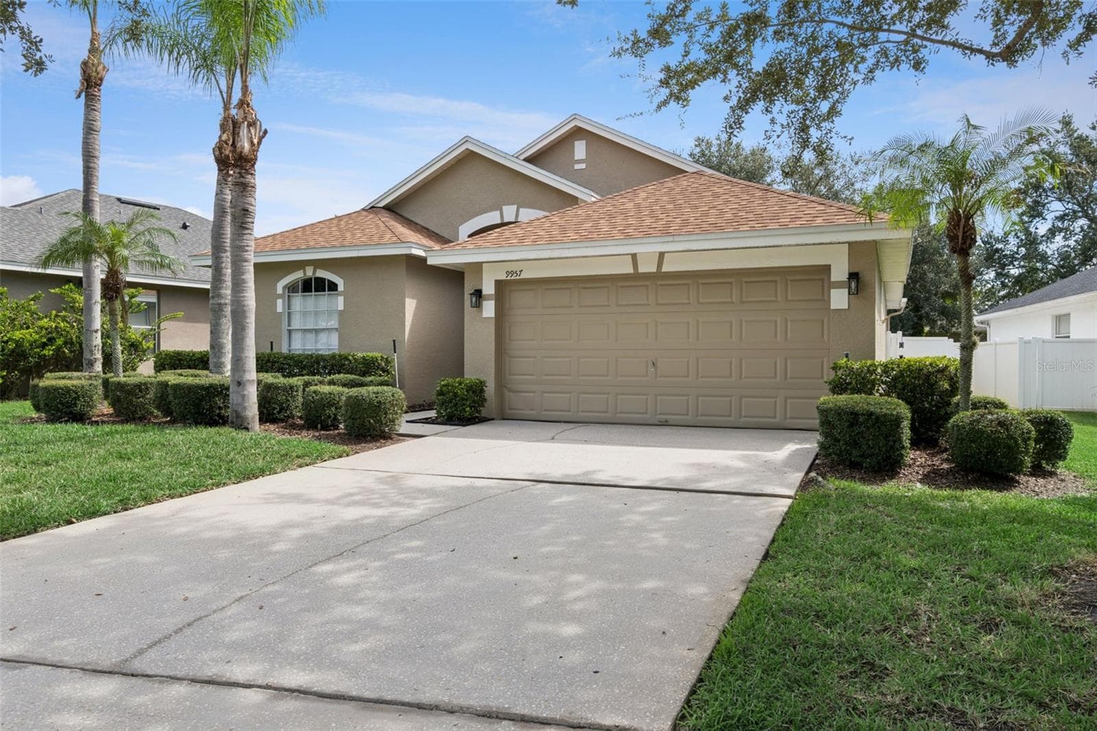 Single Family Residence at 9957 CYPRESS VINE DR, ORLANDO, photo 2 of 28