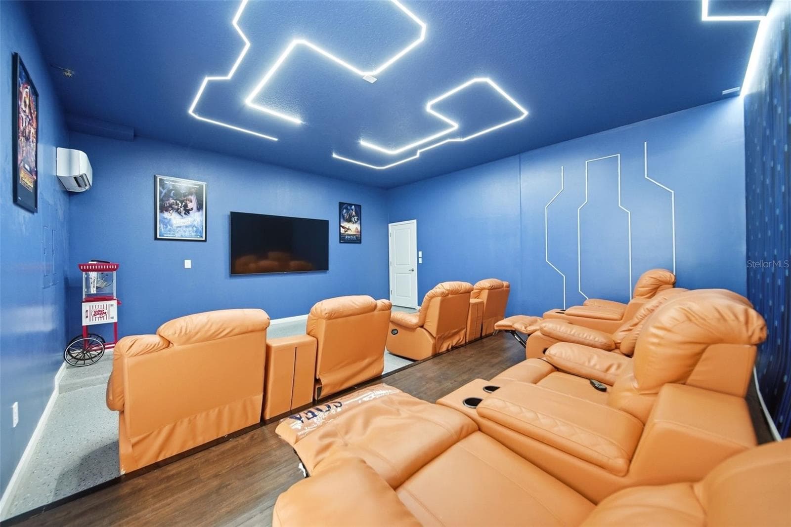 Home theater (first level) - 2532 SHANTI DR, KISSIMMEE