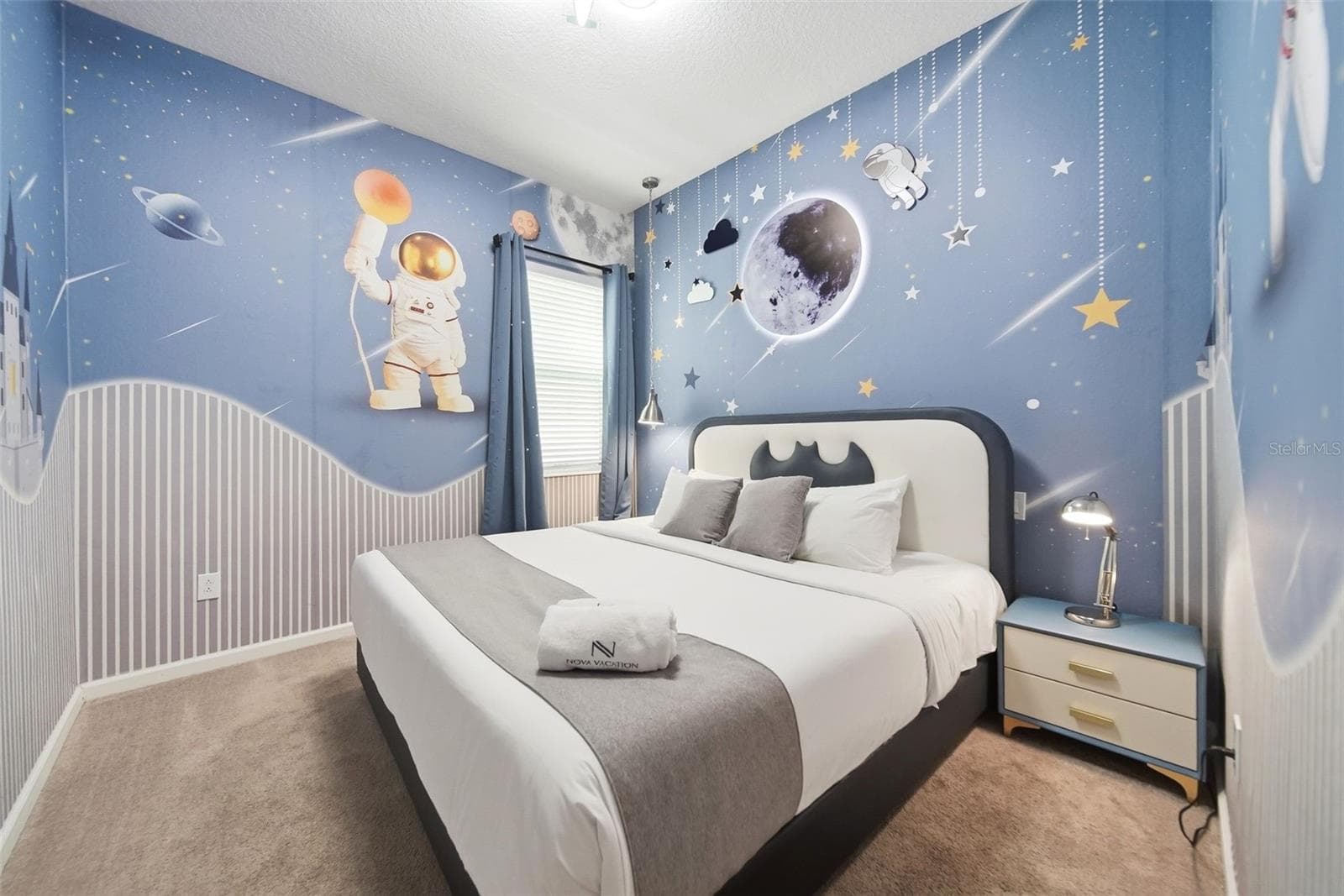 Bedroom 3 - Space theme (first level) - 2532 SHANTI DR, KISSIMMEE