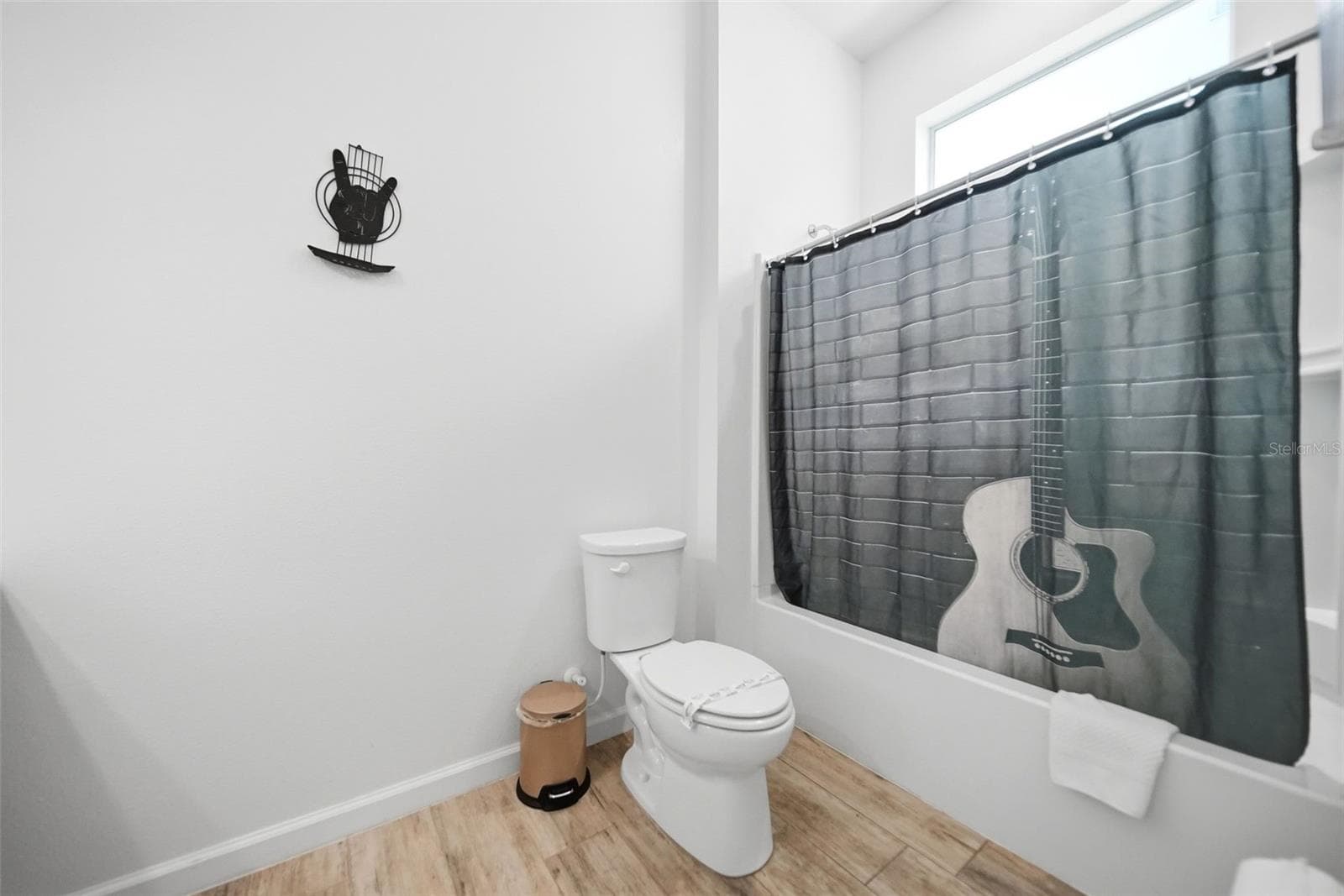 Bathroom 4 (first level) - 2532 SHANTI DR, KISSIMMEE