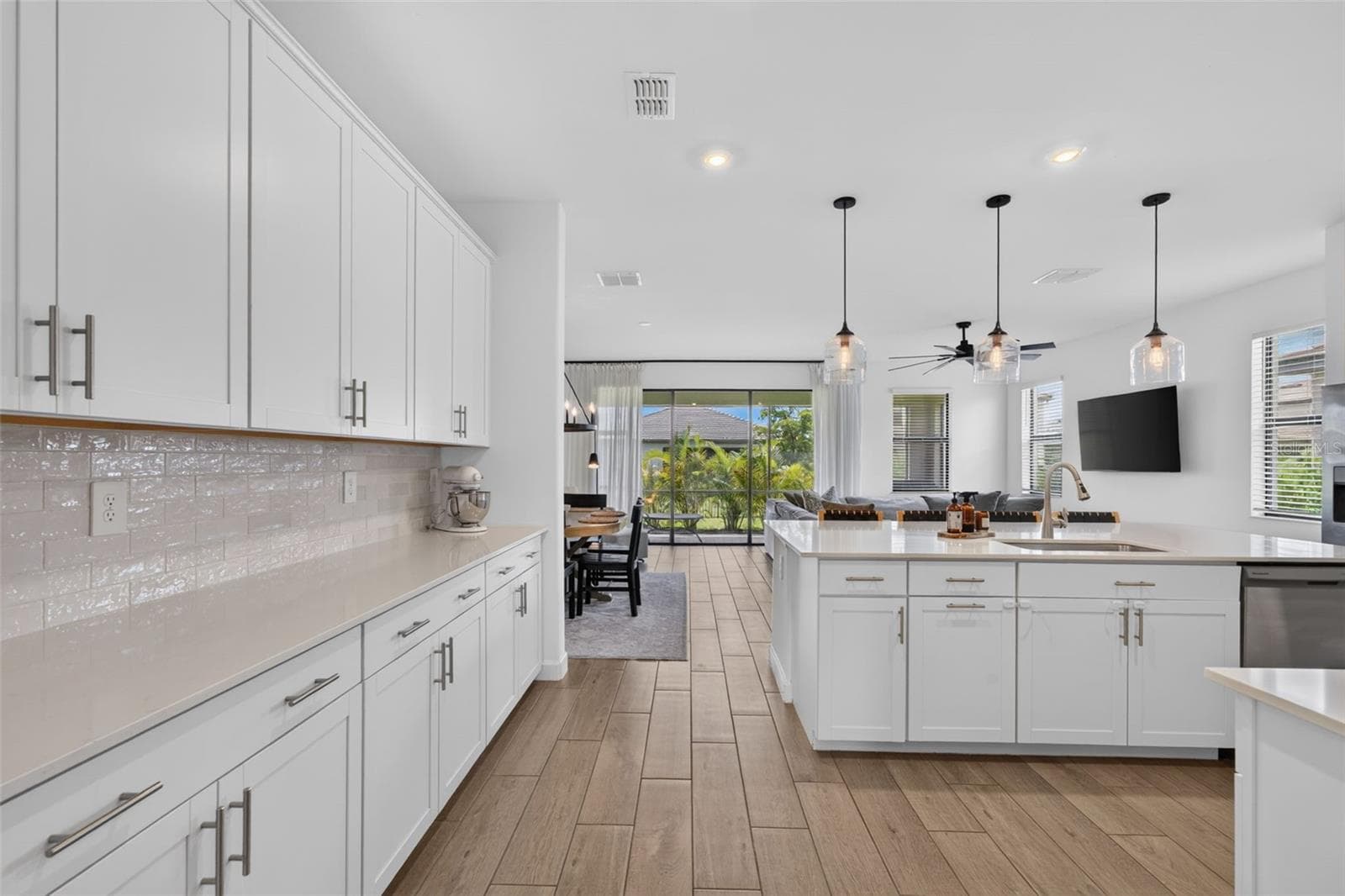 Single Family Residence at 15126 MISTY WATER XING, BRADENTON, photo 36 of 100