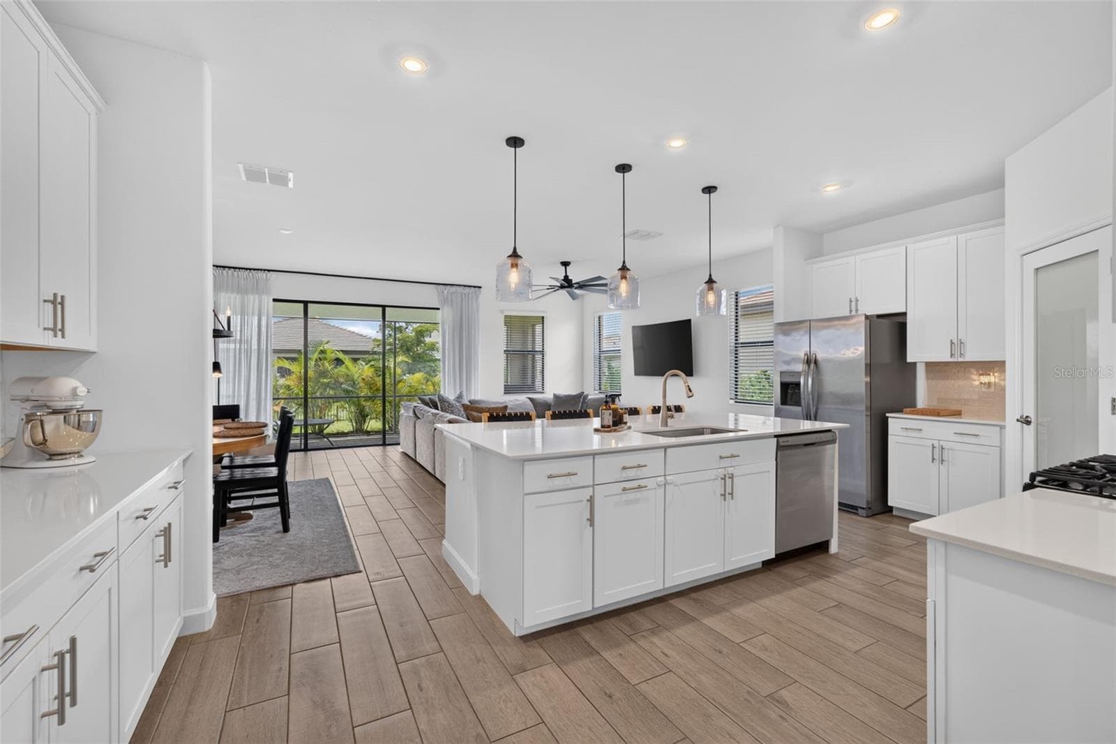 Single Family Residence at 15126 MISTY WATER XING, BRADENTON, photo 37 of 100