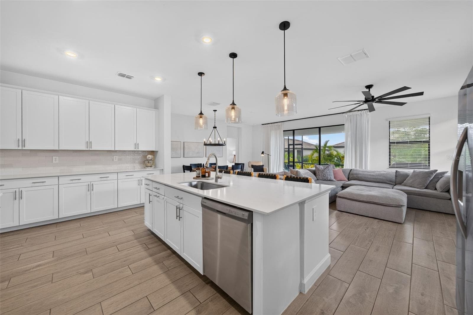 Single Family Residence at 15126 MISTY WATER XING, BRADENTON, photo 50 of 100