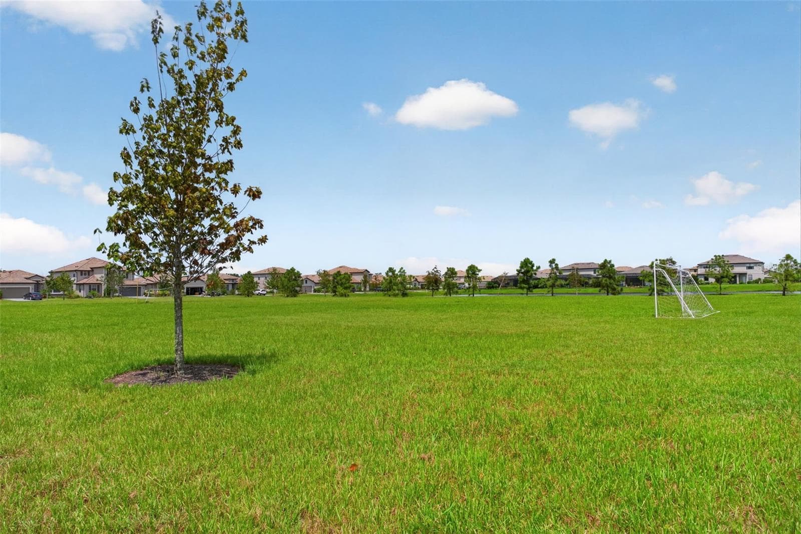 Single Family Residence at 15126 MISTY WATER XING, BRADENTON, photo 18 of 100