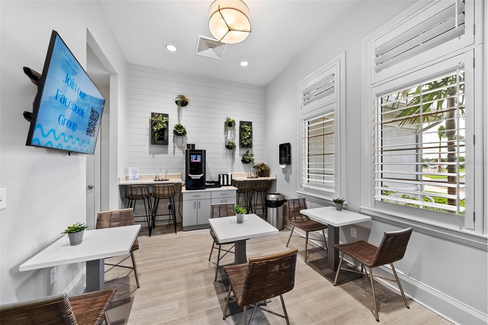 Single Family Residence at 15126 MISTY WATER XING, BRADENTON, photo 94 of 100