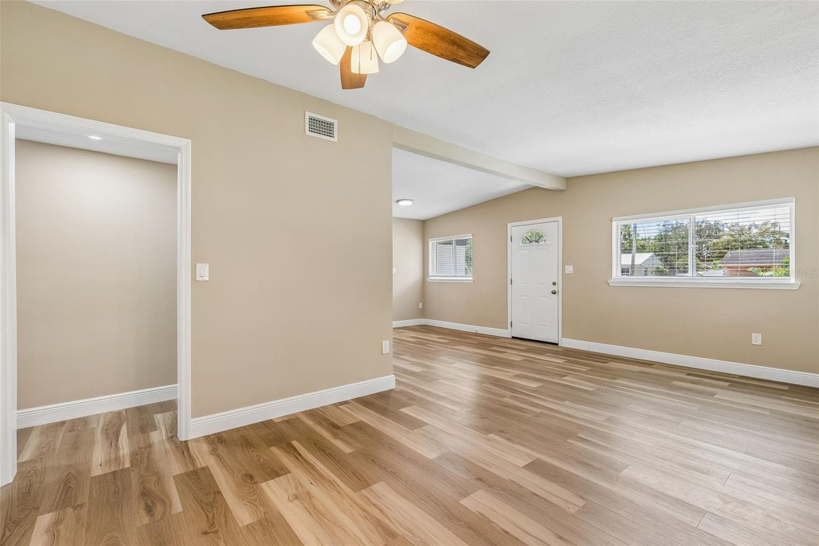 Single Family Residence at 2821 W AMELIA ST, ORLANDO, photo 6 of 39