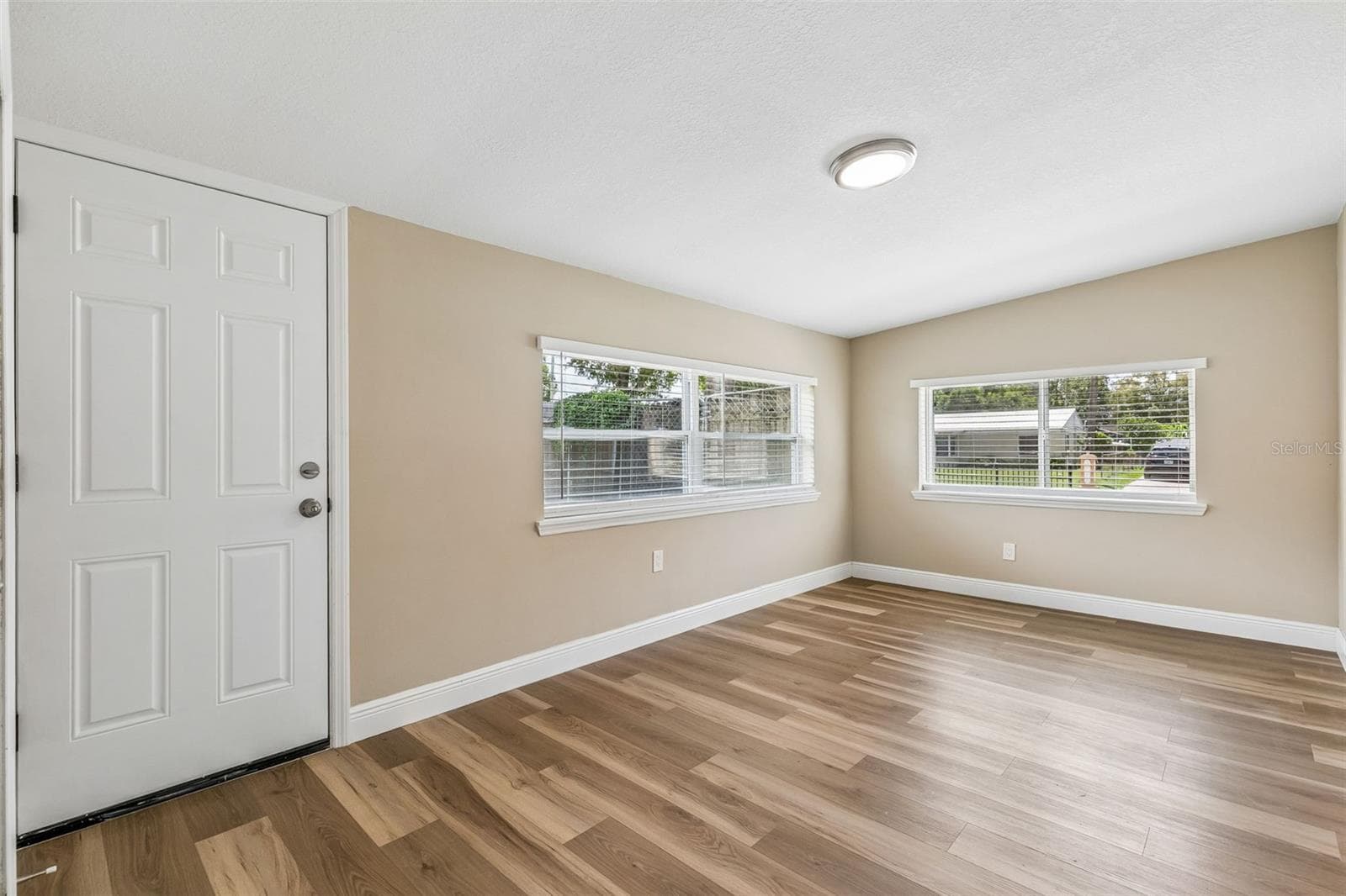 Single Family Residence at 2821 W AMELIA ST, ORLANDO, photo 10 of 39