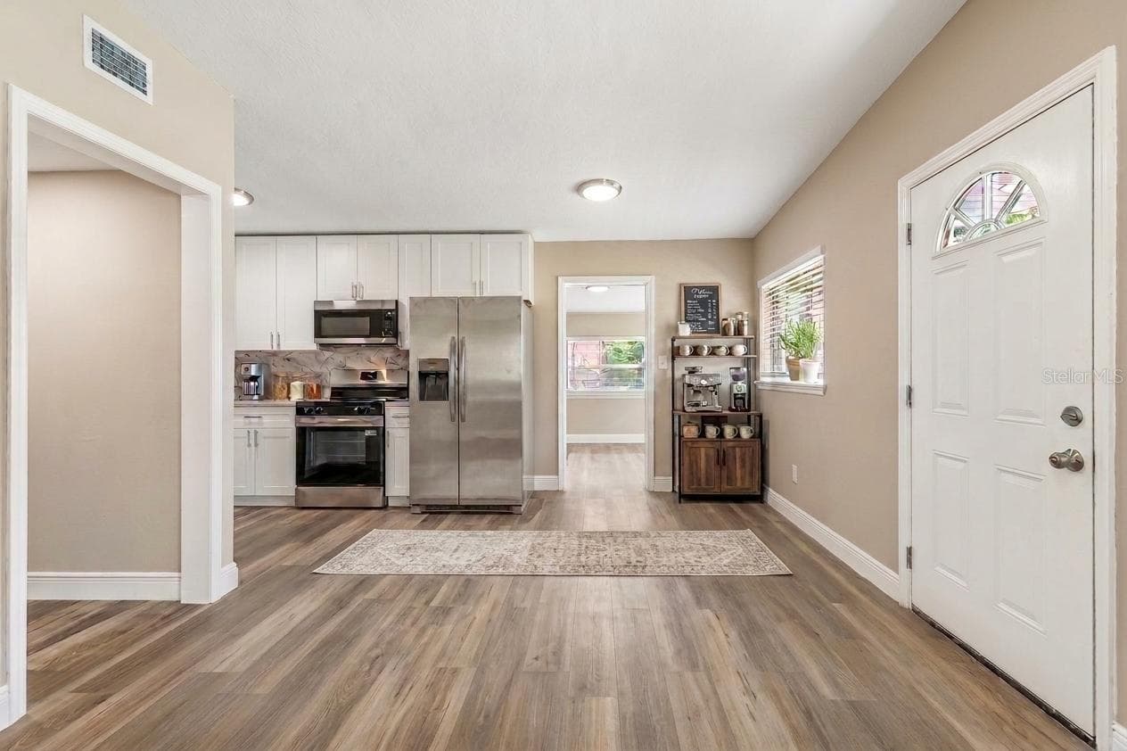 Single Family Residence at 2821 W AMELIA ST, ORLANDO, photo 11 of 39