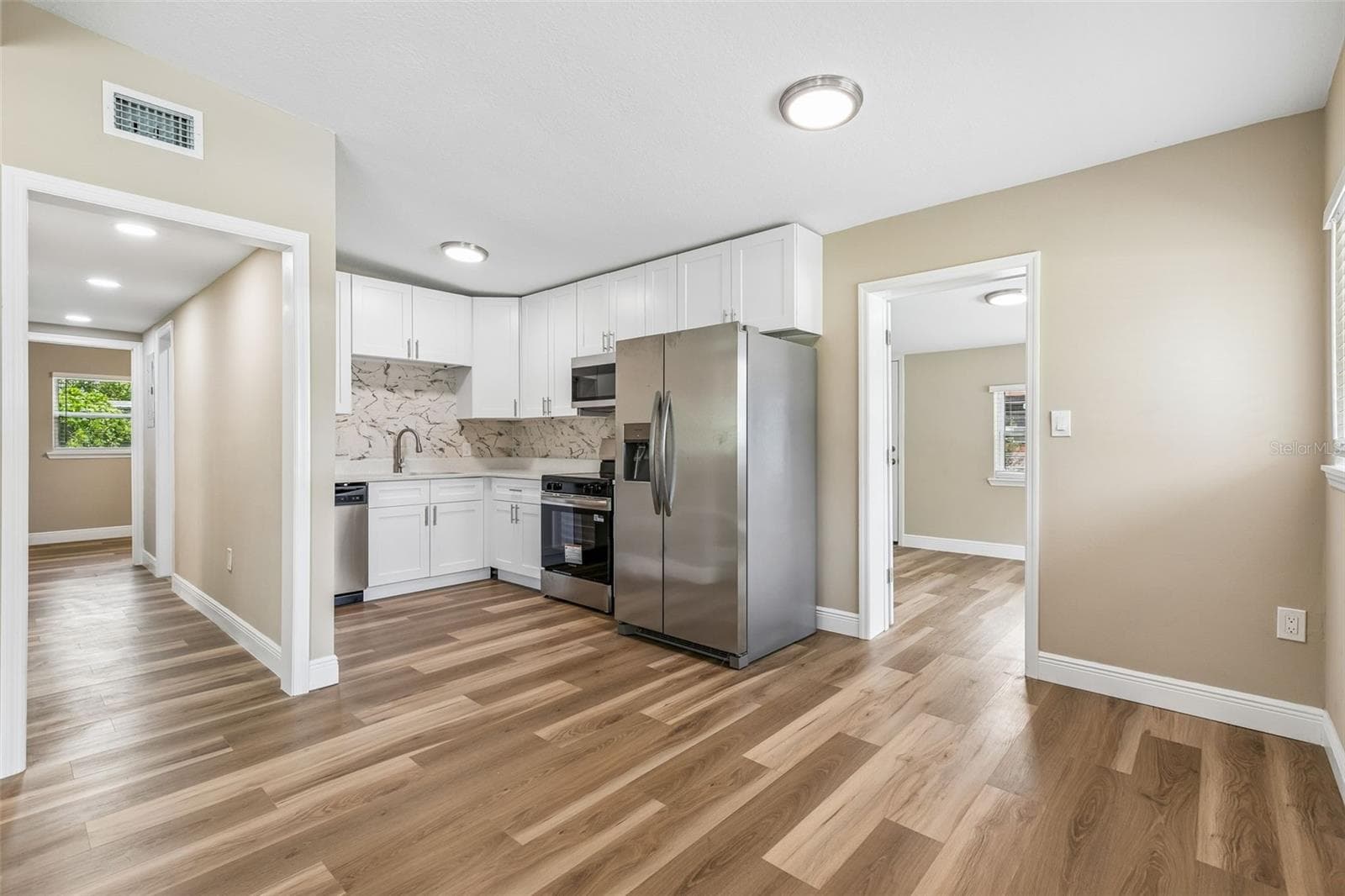 Single Family Residence at 2821 W AMELIA ST, ORLANDO, photo 13 of 39