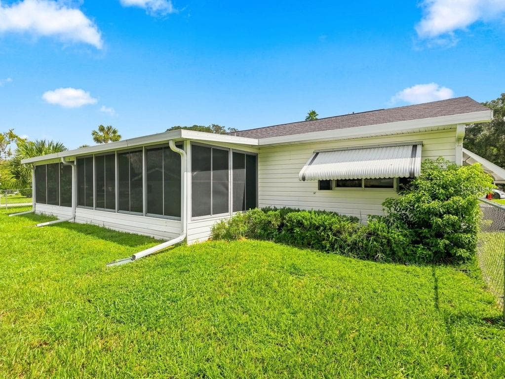 Single Family Residence at 17624 SE 108TH TER, SUMMERFIELD, photo 25 of 35