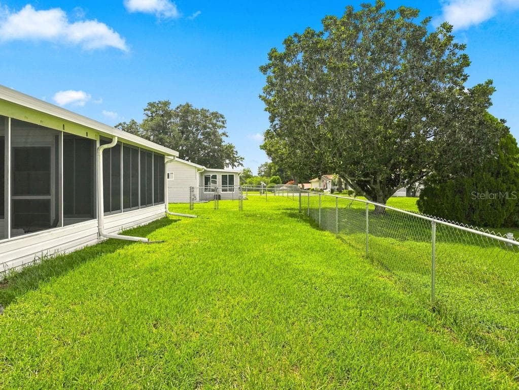 Single Family Residence at 17624 SE 108TH TER, SUMMERFIELD, photo 26 of 35