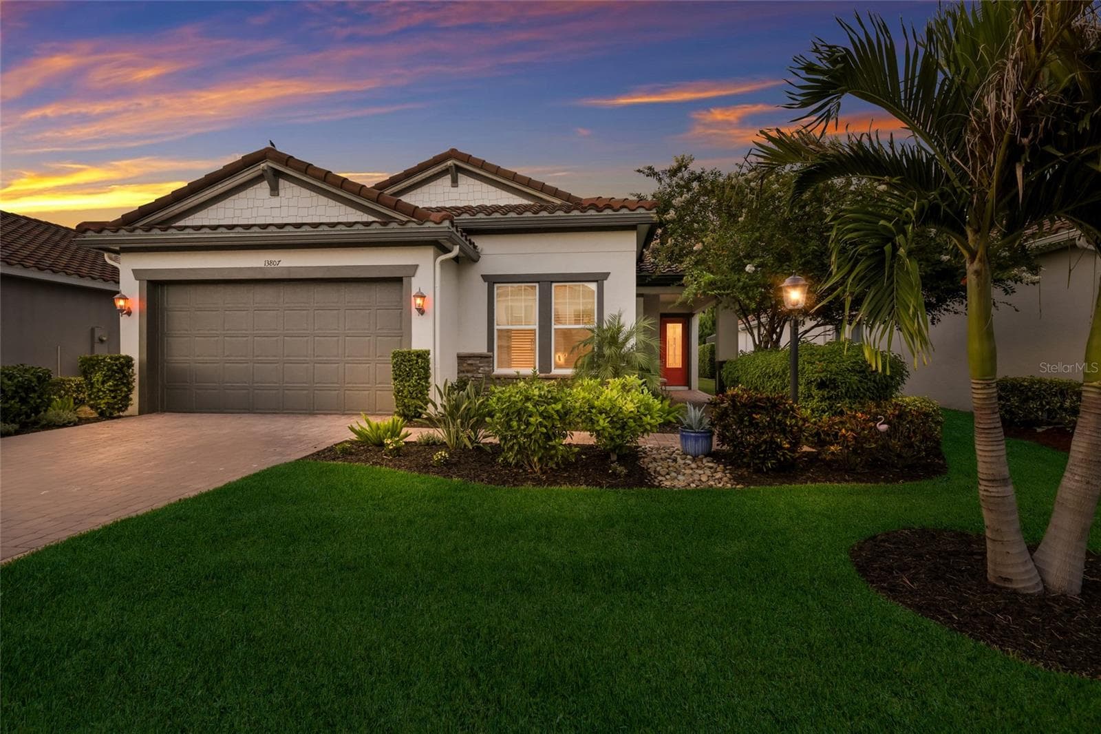 Single Family Residence at 13807 AMERICAN PRAIRIE PL, LAKEWOOD RANCH, photo 4 of 78