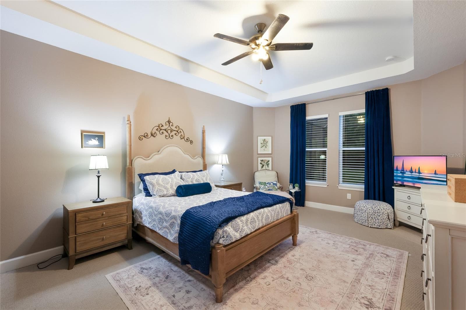 Single Family Residence at 13807 AMERICAN PRAIRIE PL, LAKEWOOD RANCH, photo 14 of 78
