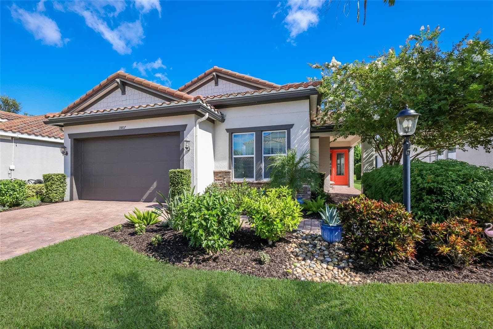Single Family Residence at 13807 AMERICAN PRAIRIE PL, LAKEWOOD RANCH, photo 27 of 78