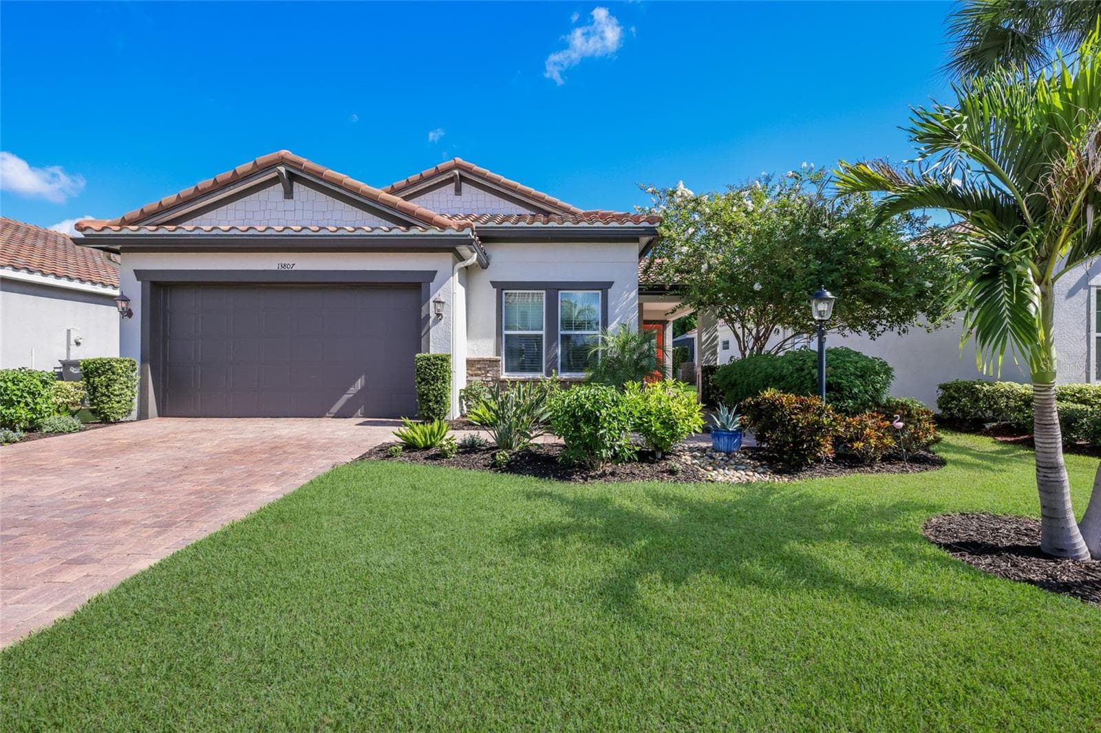 Single Family Residence at 13807 AMERICAN PRAIRIE PL, LAKEWOOD RANCH, photo 28 of 78
