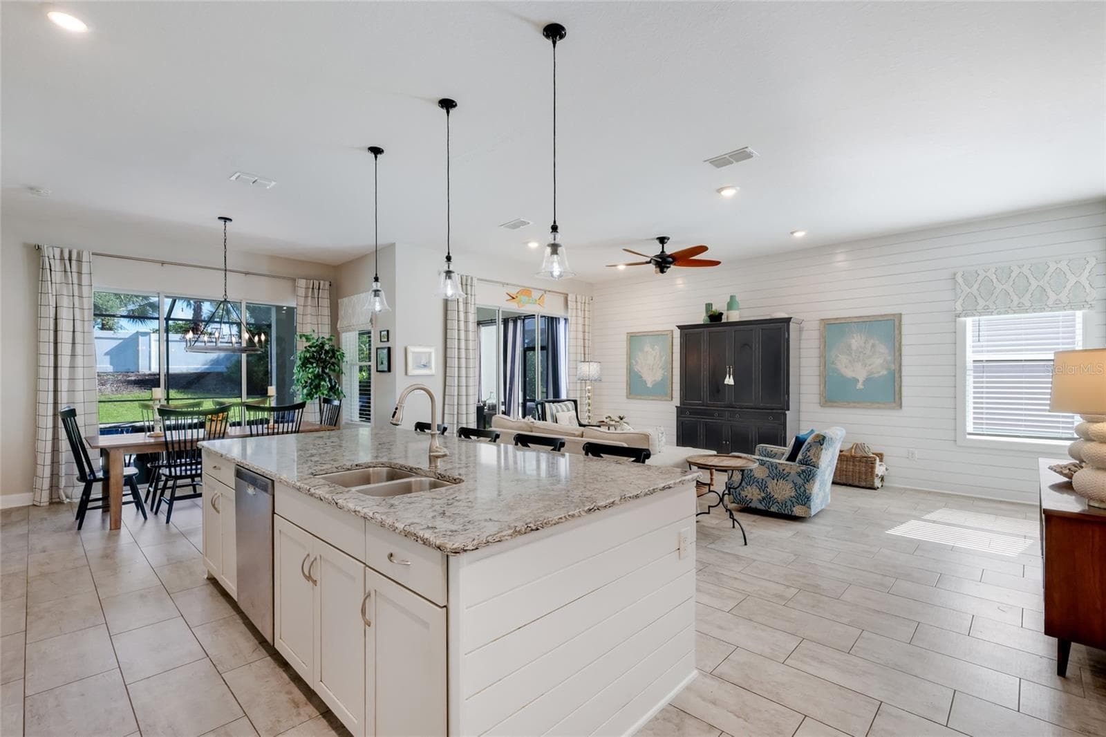 Single Family Residence at 13807 AMERICAN PRAIRIE PL, LAKEWOOD RANCH, photo 36 of 78