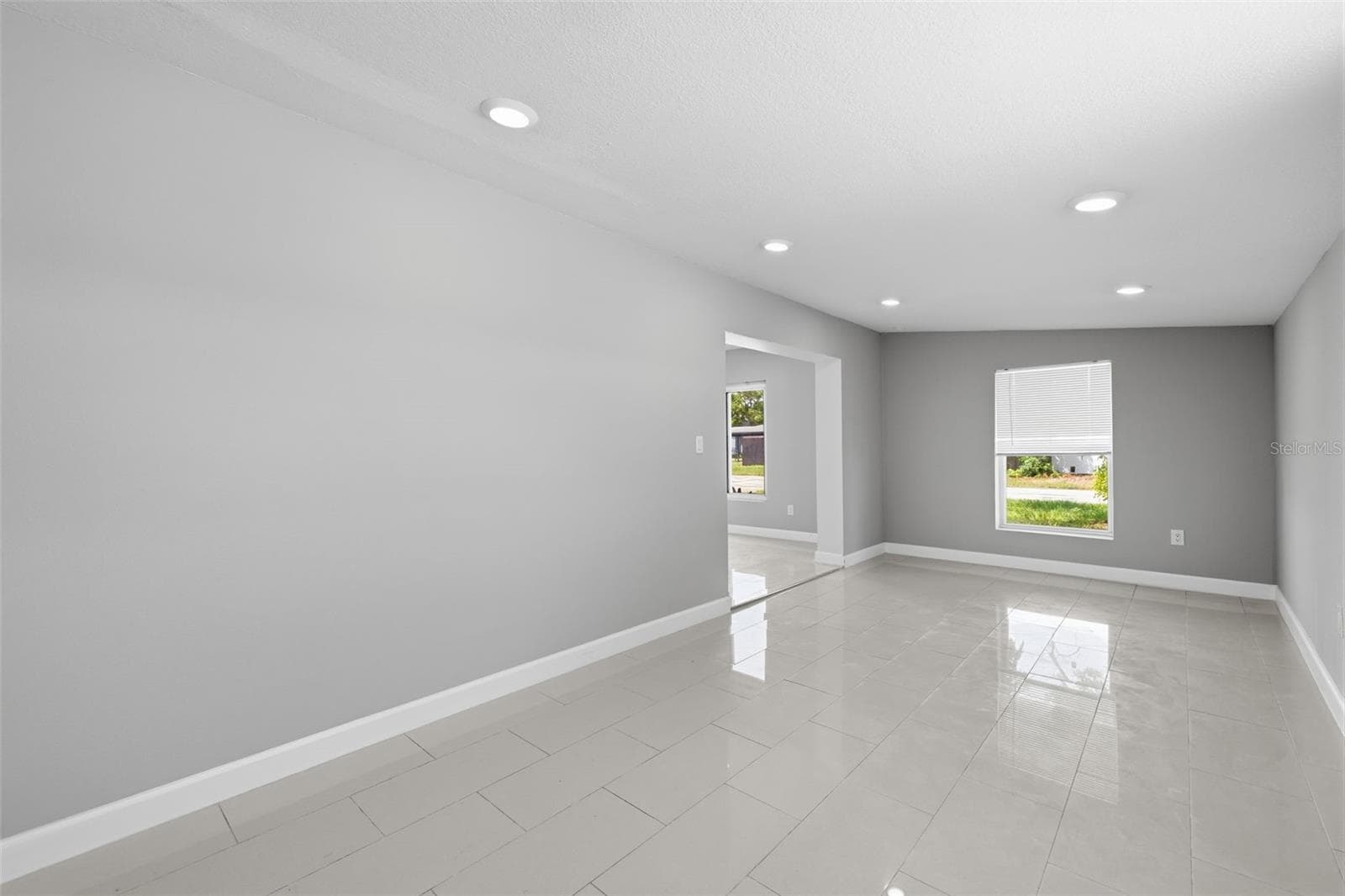 Single Family Residence at 7806 TANGLEWOOD LN, TAMPA, photo 17 of 25