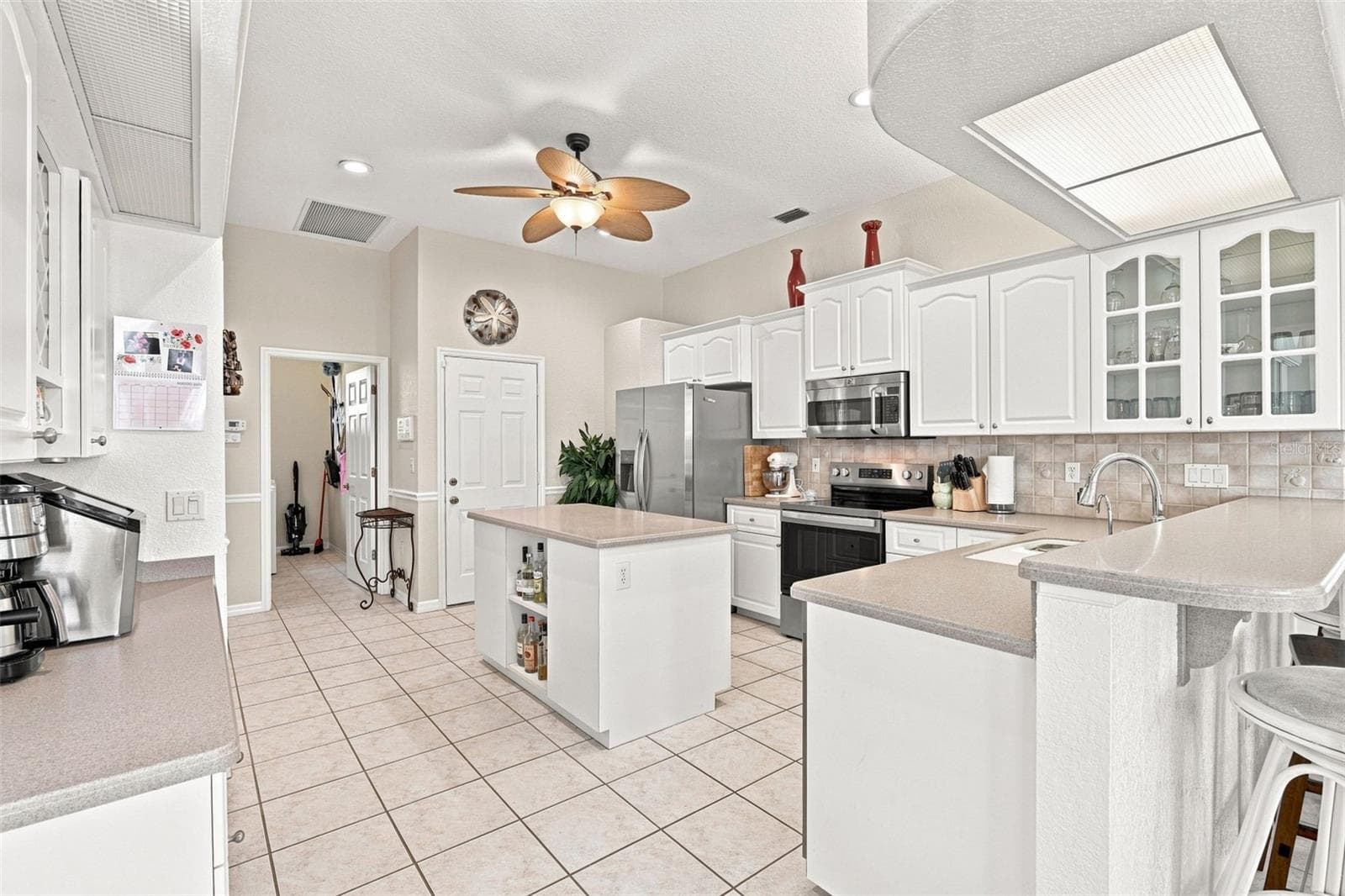 Chef Worthy Kitchen - 136 PECKHAM ST SE, PORT CHARLOTTE