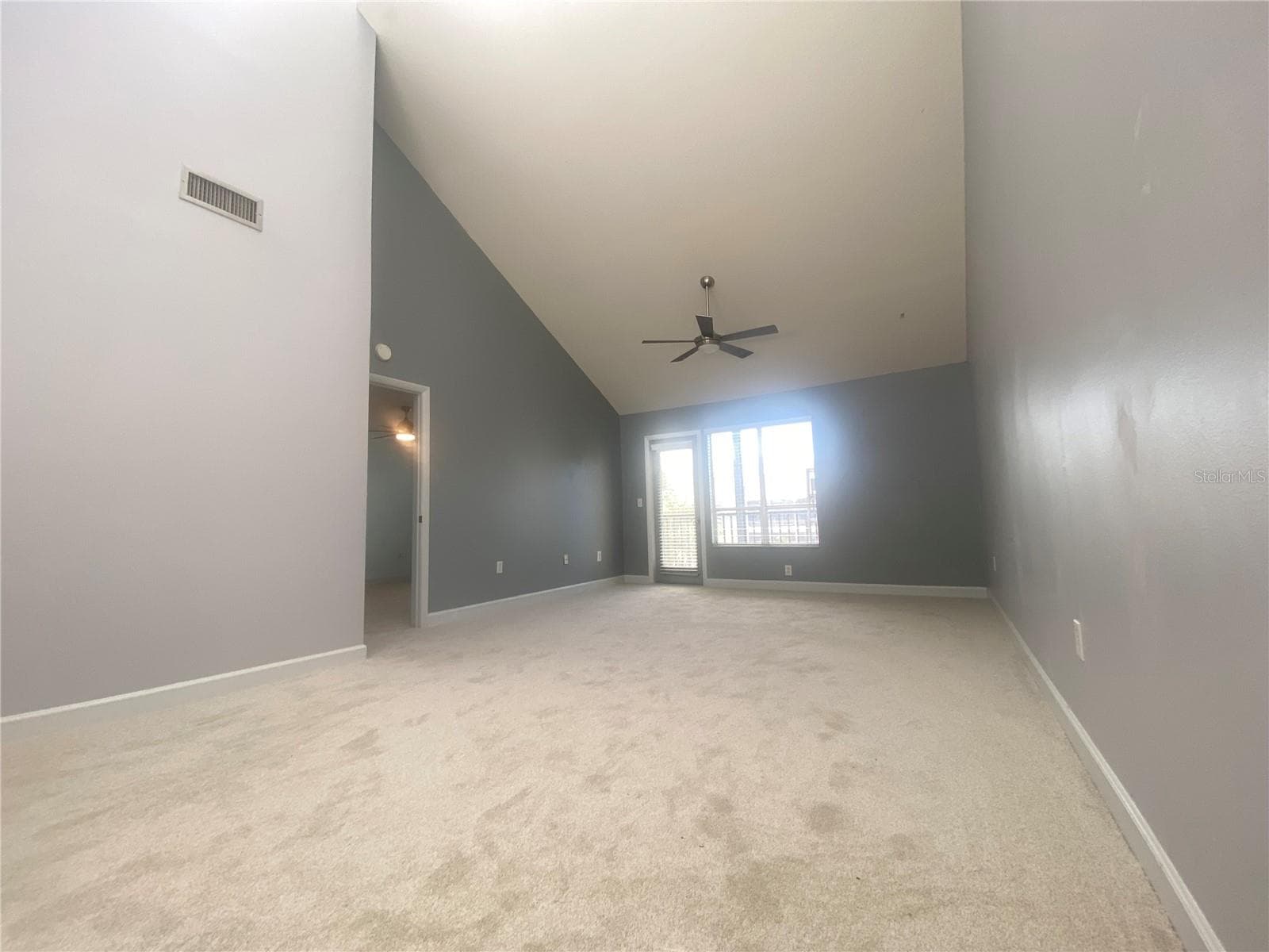 Livingroom - 259 FENWICK DR #34, VENICE