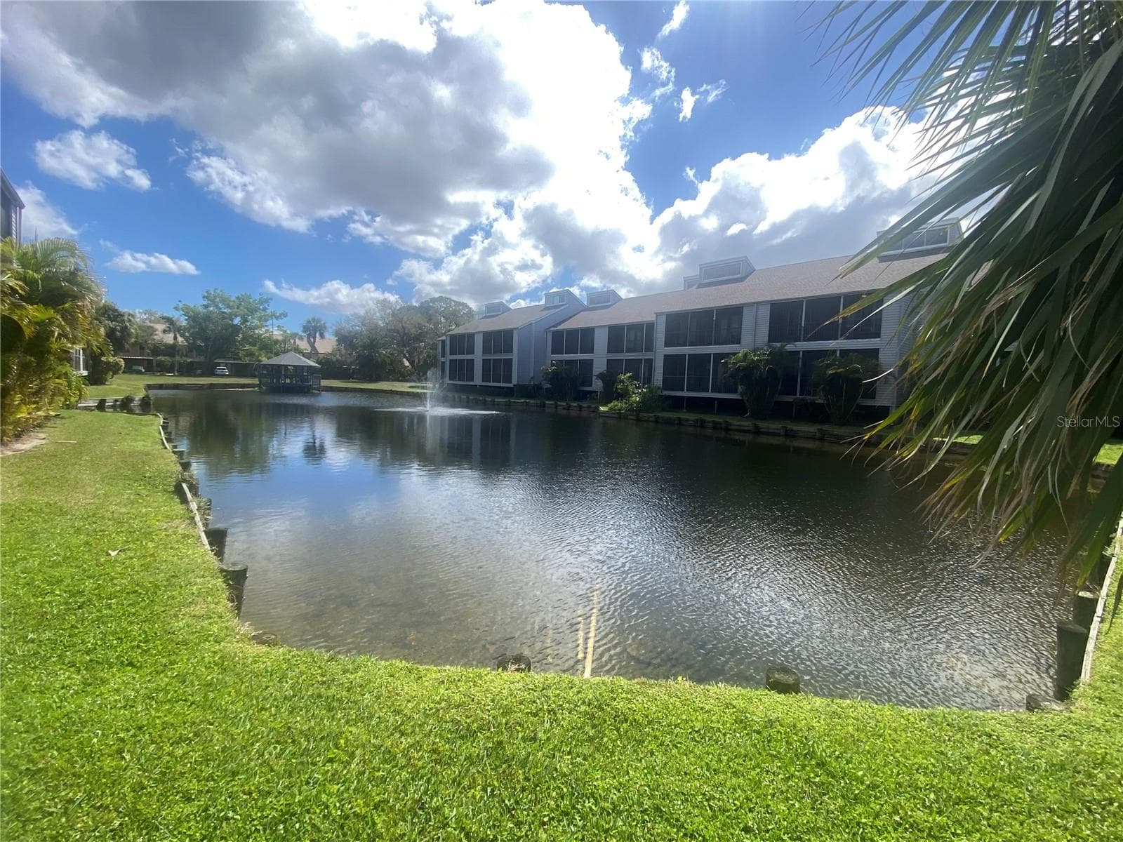 Lake Views with Fountain and Gazebo - 259 FENWICK DR #34, VENICE